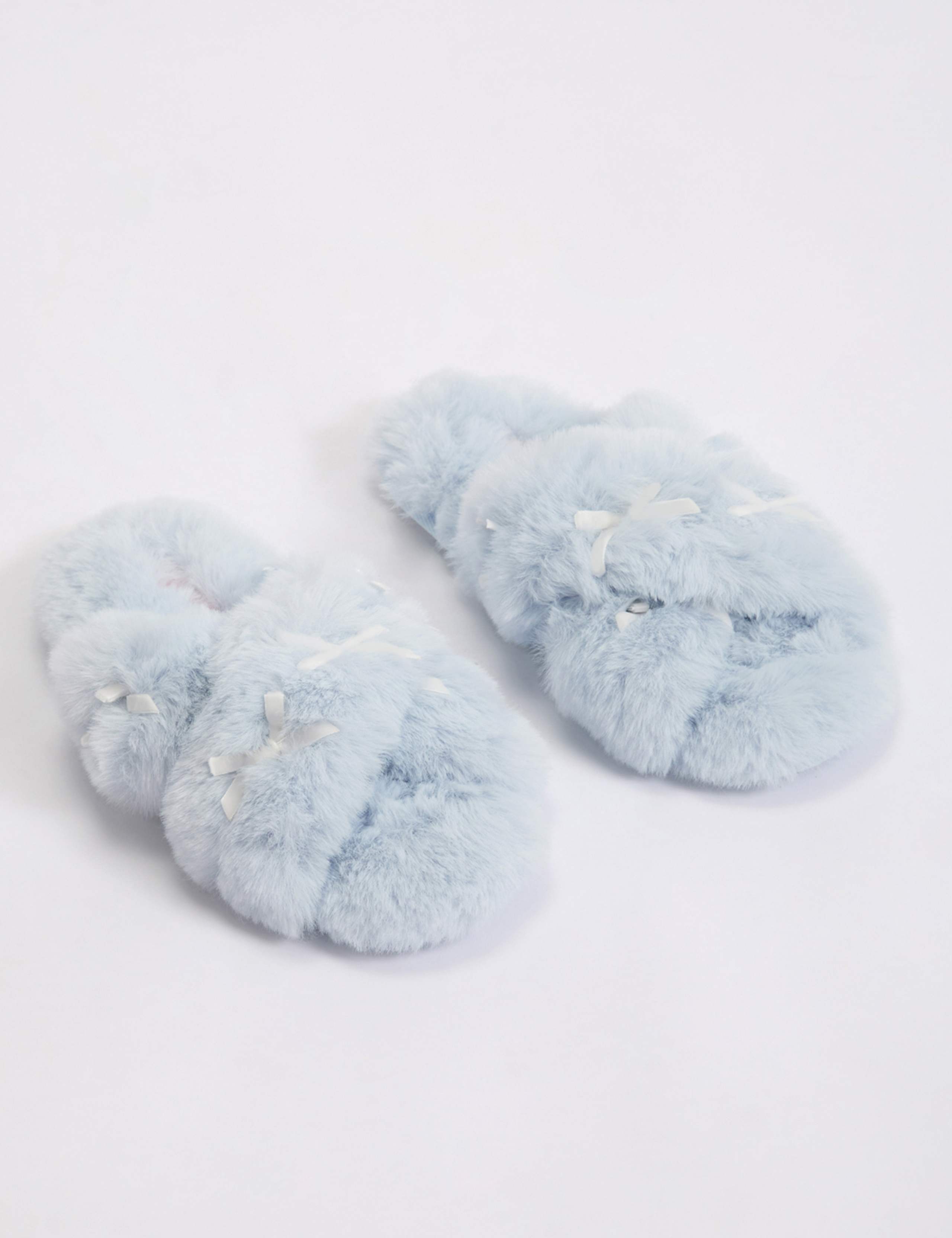 Multi Bow Plush Cross Band Slippers 5 of 5