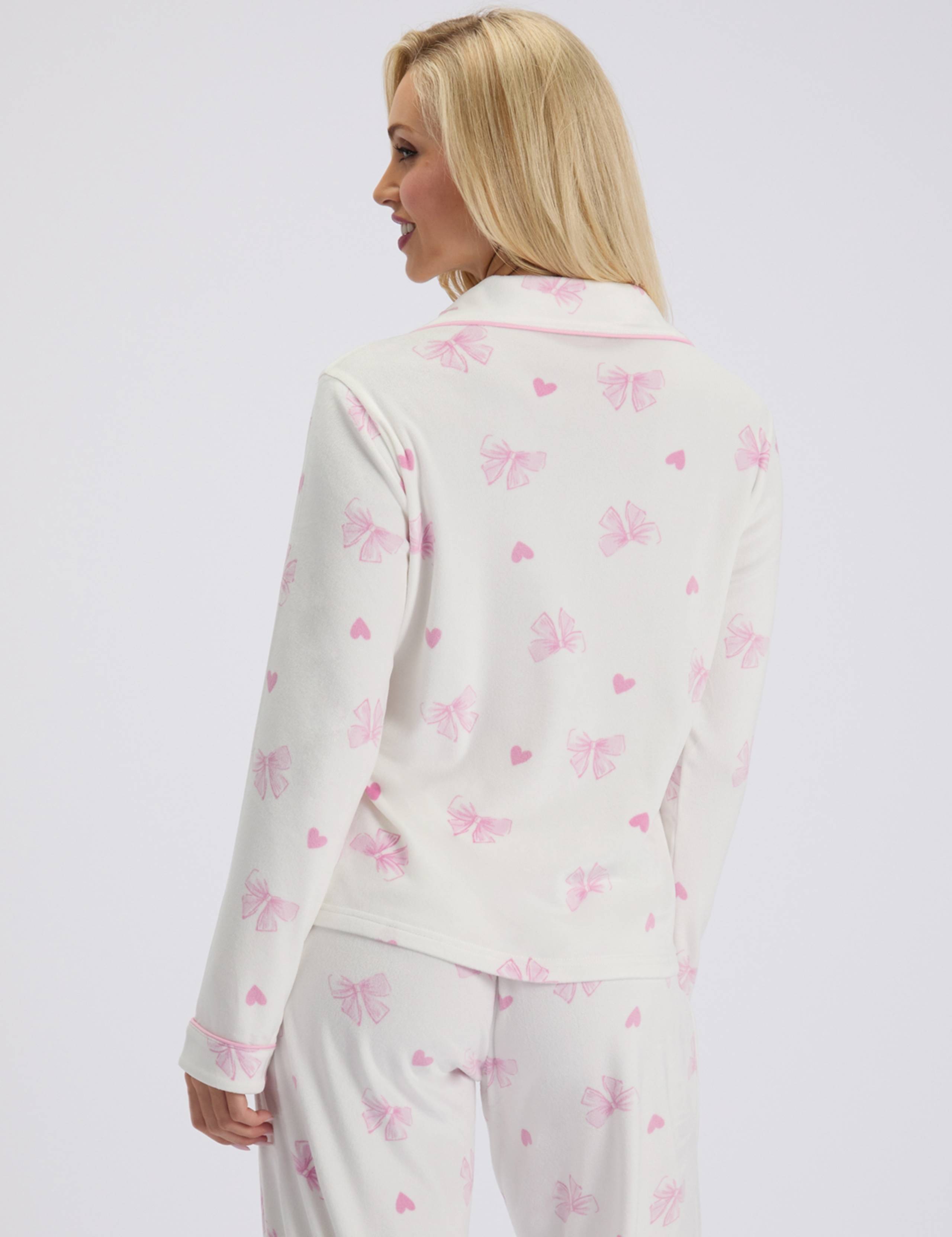 Velour Pyjama Set 8 of 8