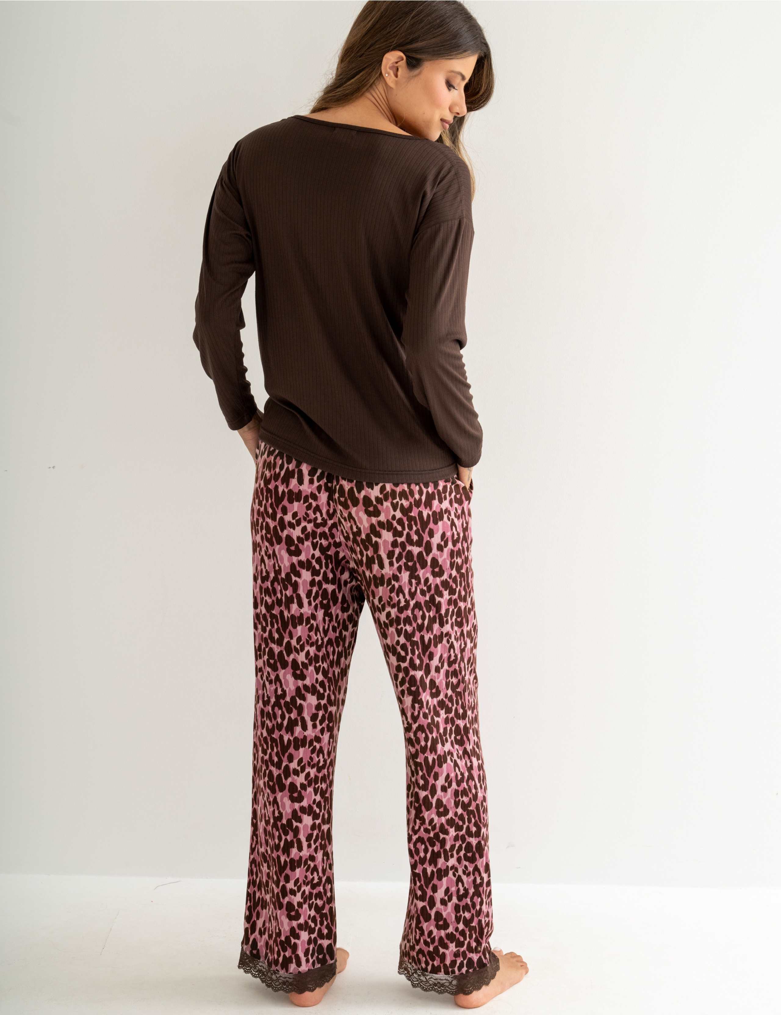 Ribbed Brushed Leopard Trim Pyjama Set 4 of 5