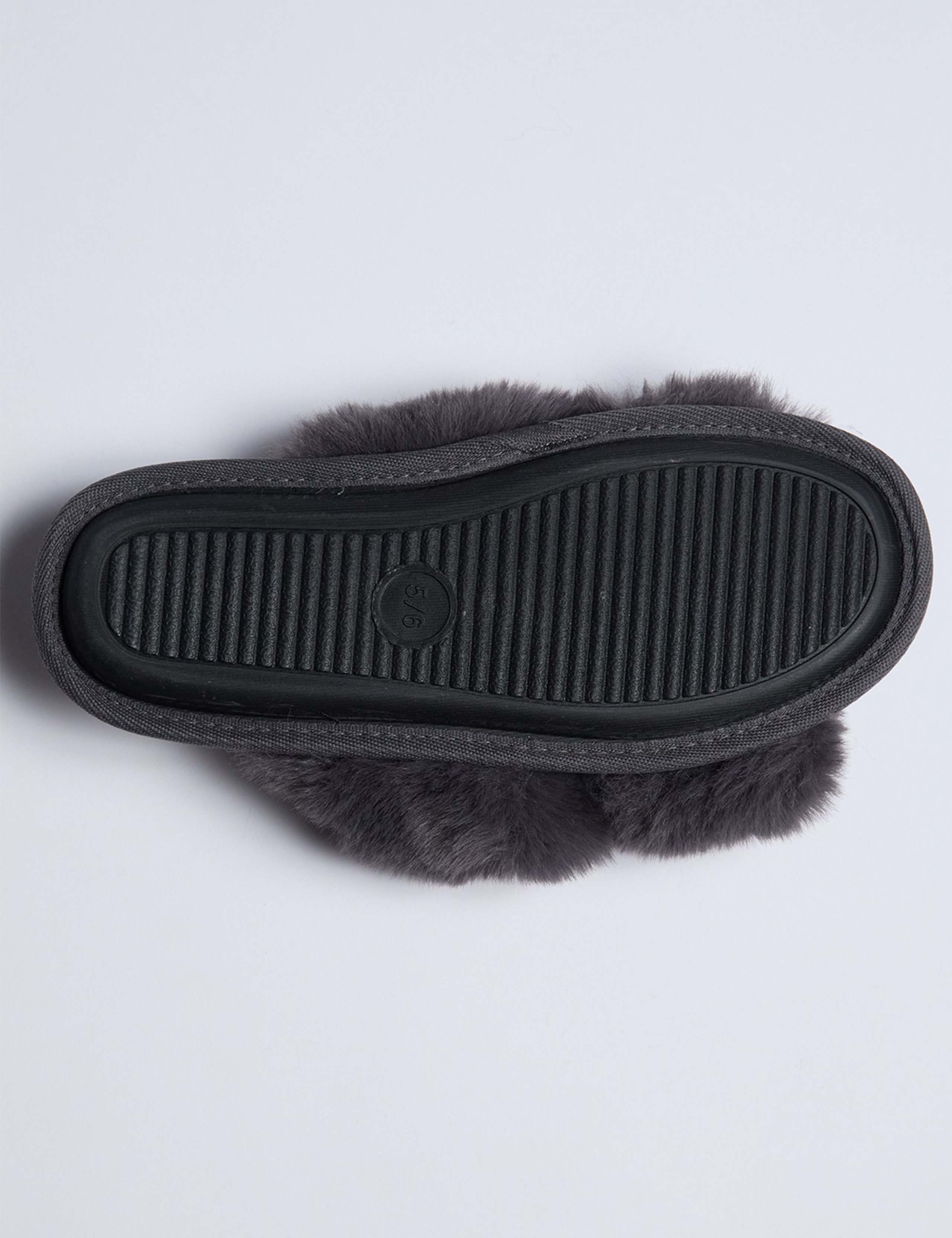 Faux Fur Heart Crossover Slider Slippers 5 of 6