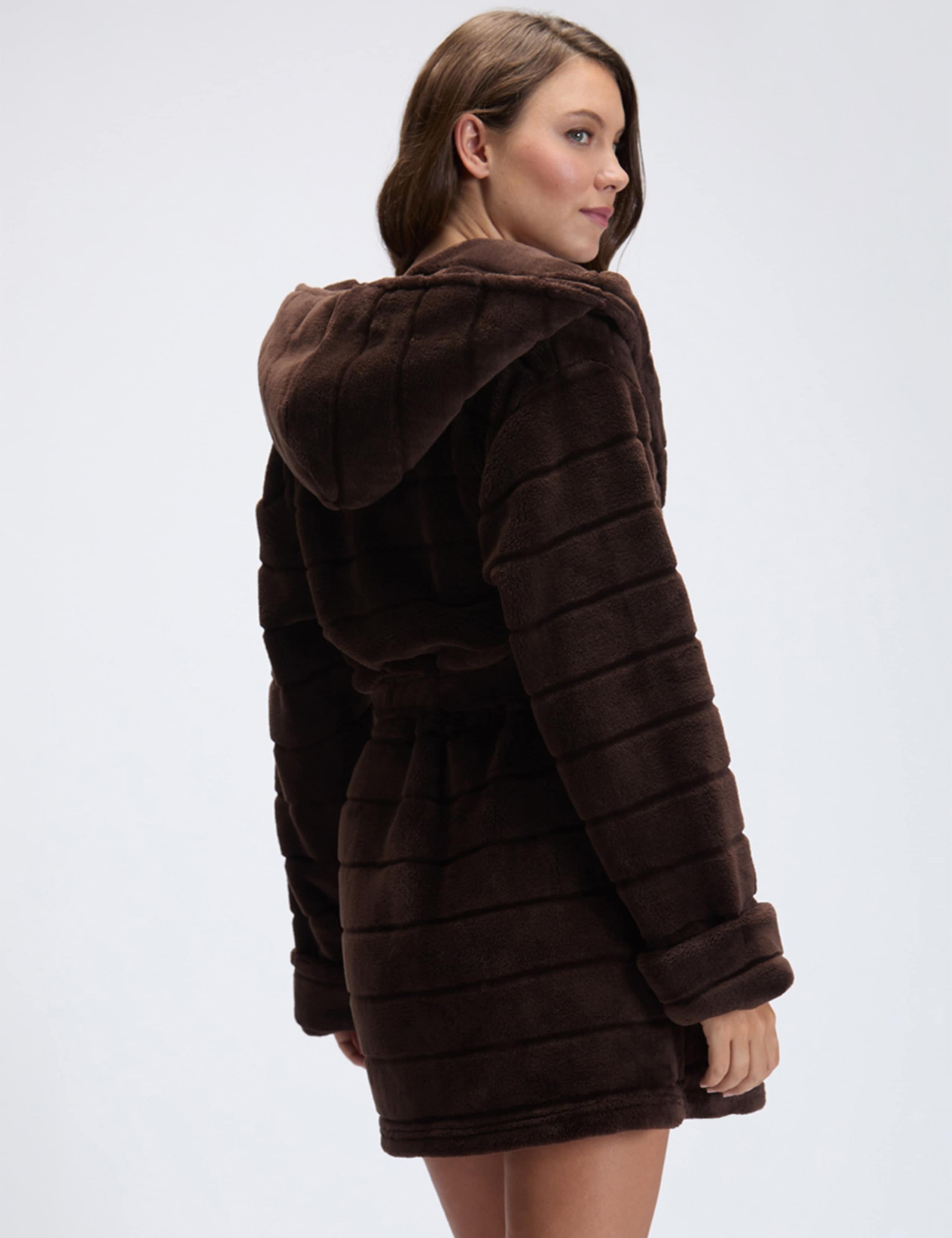 Striped Short Robe 7 of 13