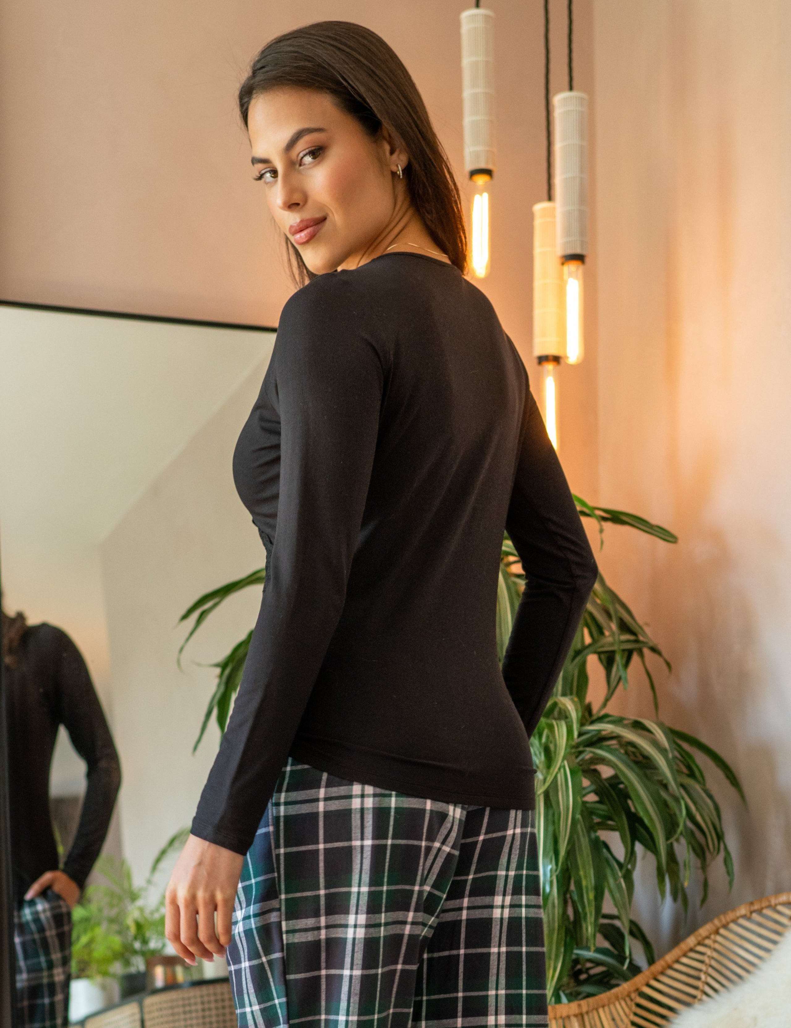 Sofa Loves Lace Hidden Support Pyjama Top 4 of 10