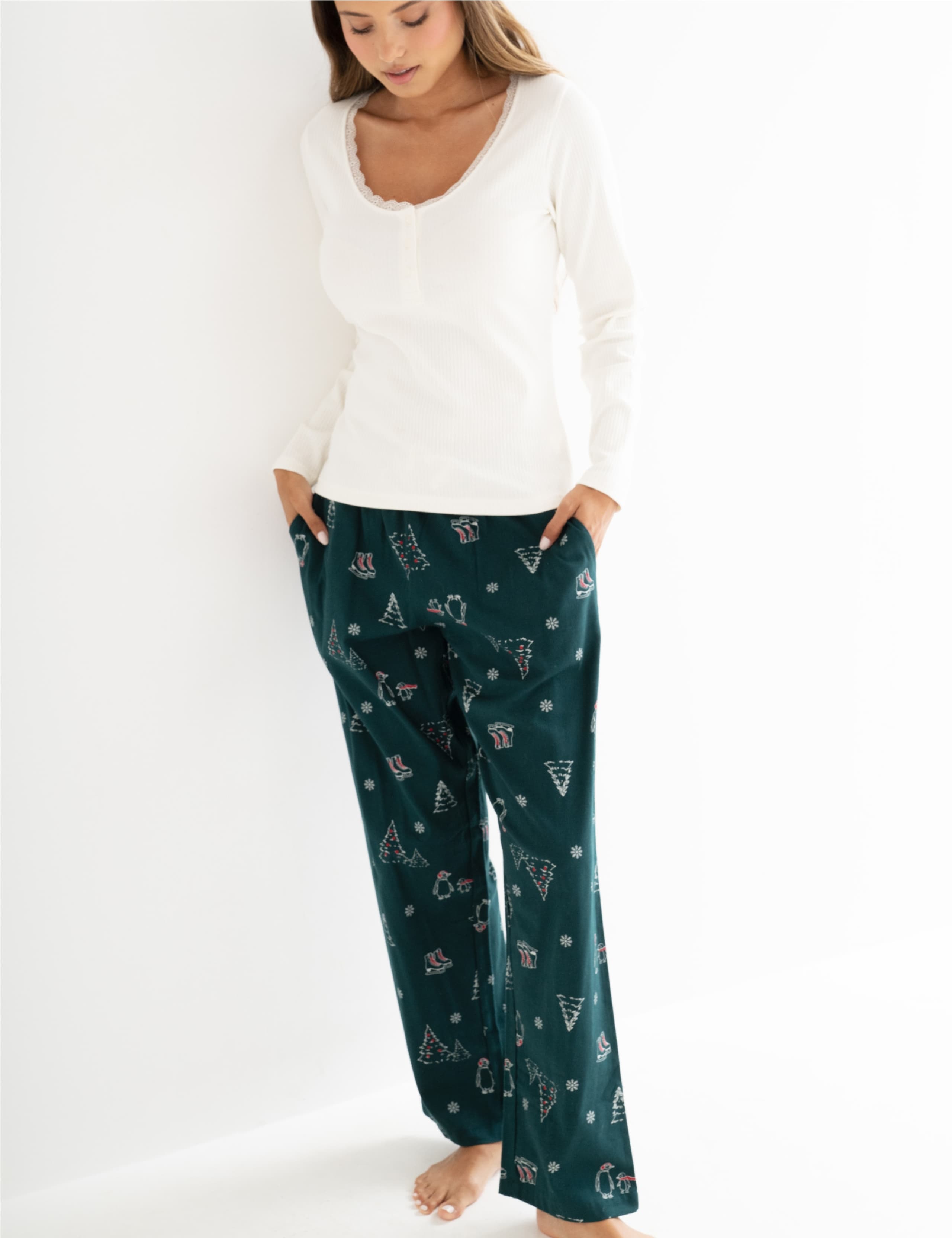 Ribbed Lace Trim Christmas Pyjama Set 4 of 5