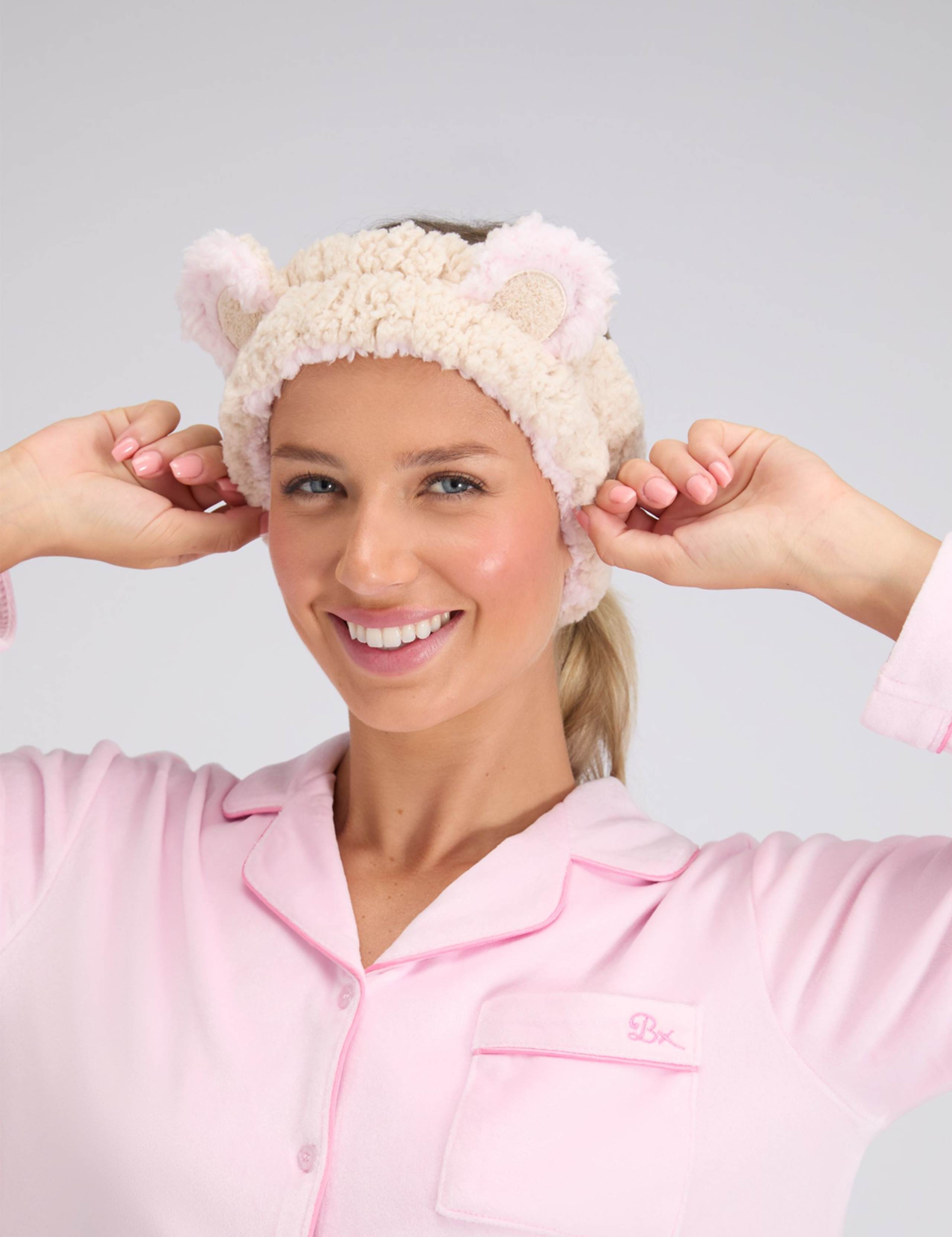 Velour Pyjama Set 8 of 11