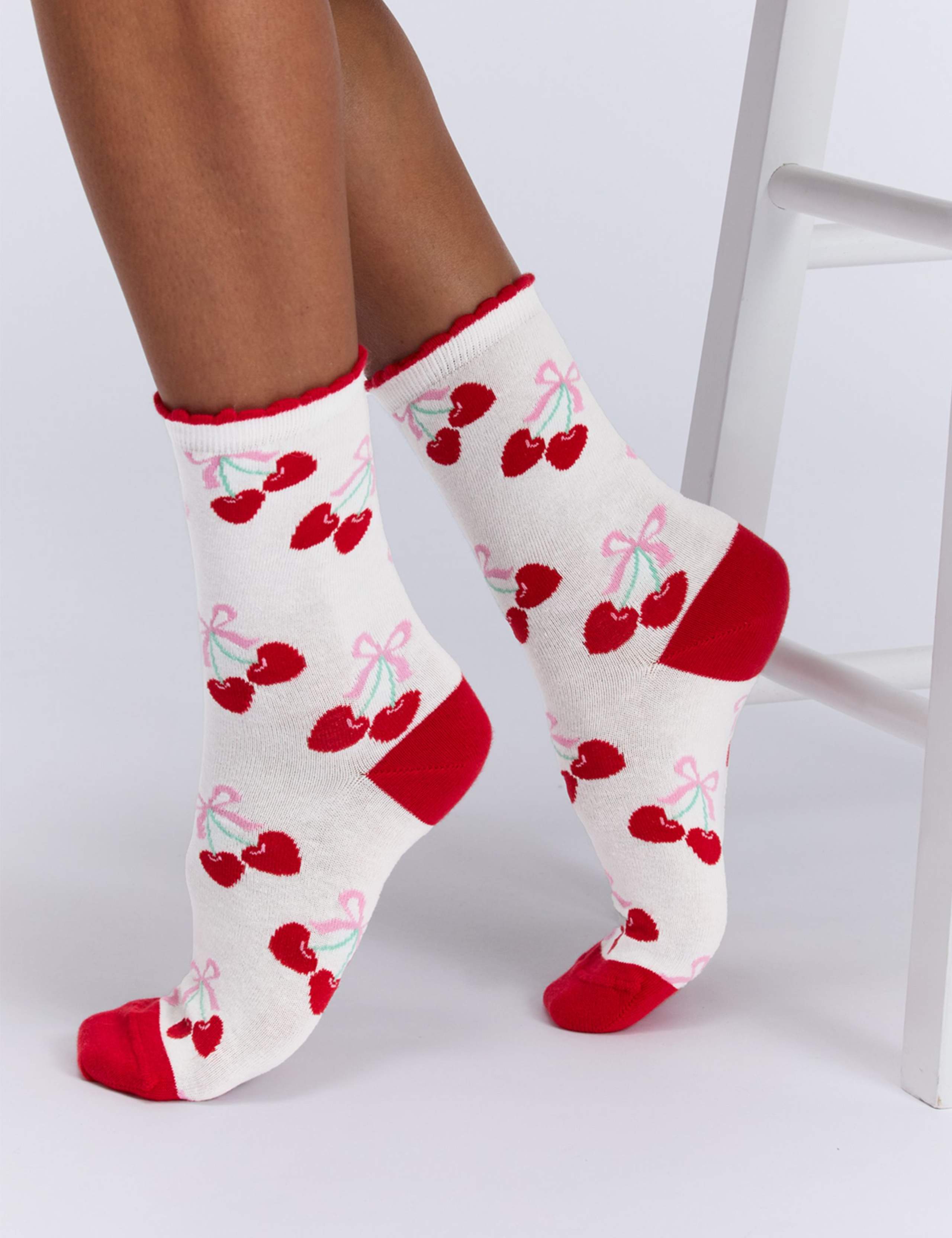 4 Pack Cotton Rich Valentine's Socks 4 of 9