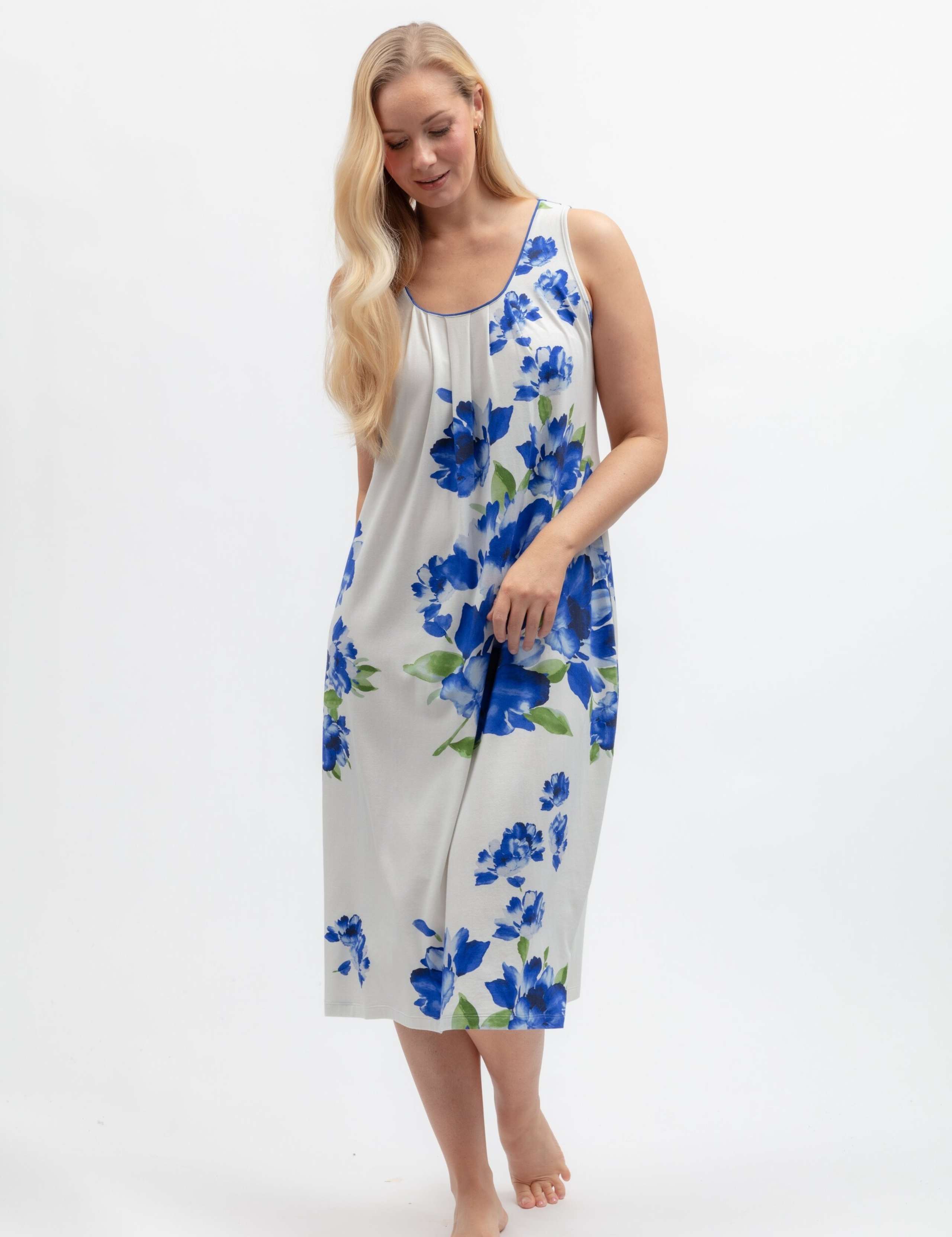 Jersey Floral Pleat Front Nightdress 3 of 4