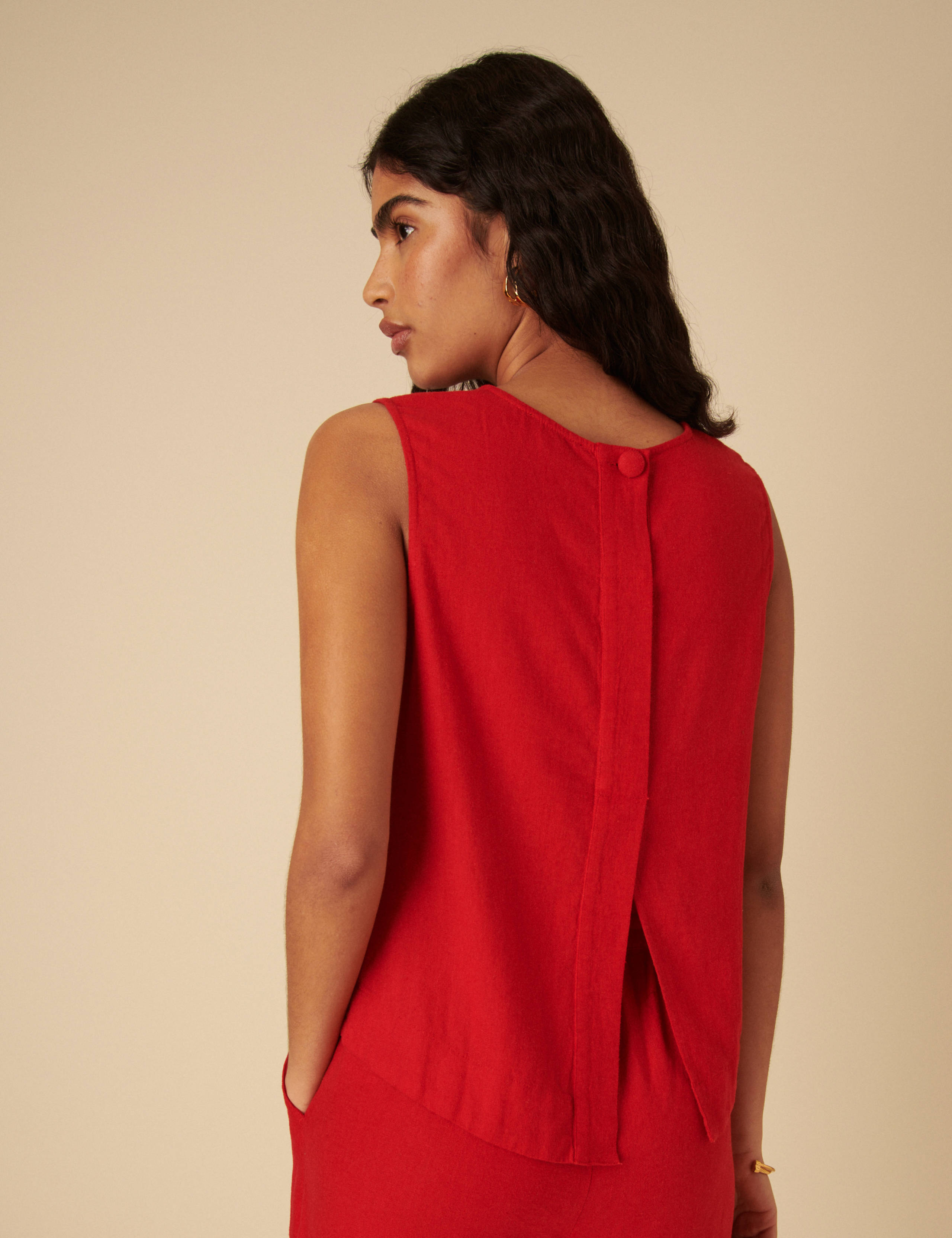 Linen Rich Split Back Vest 4 of 5