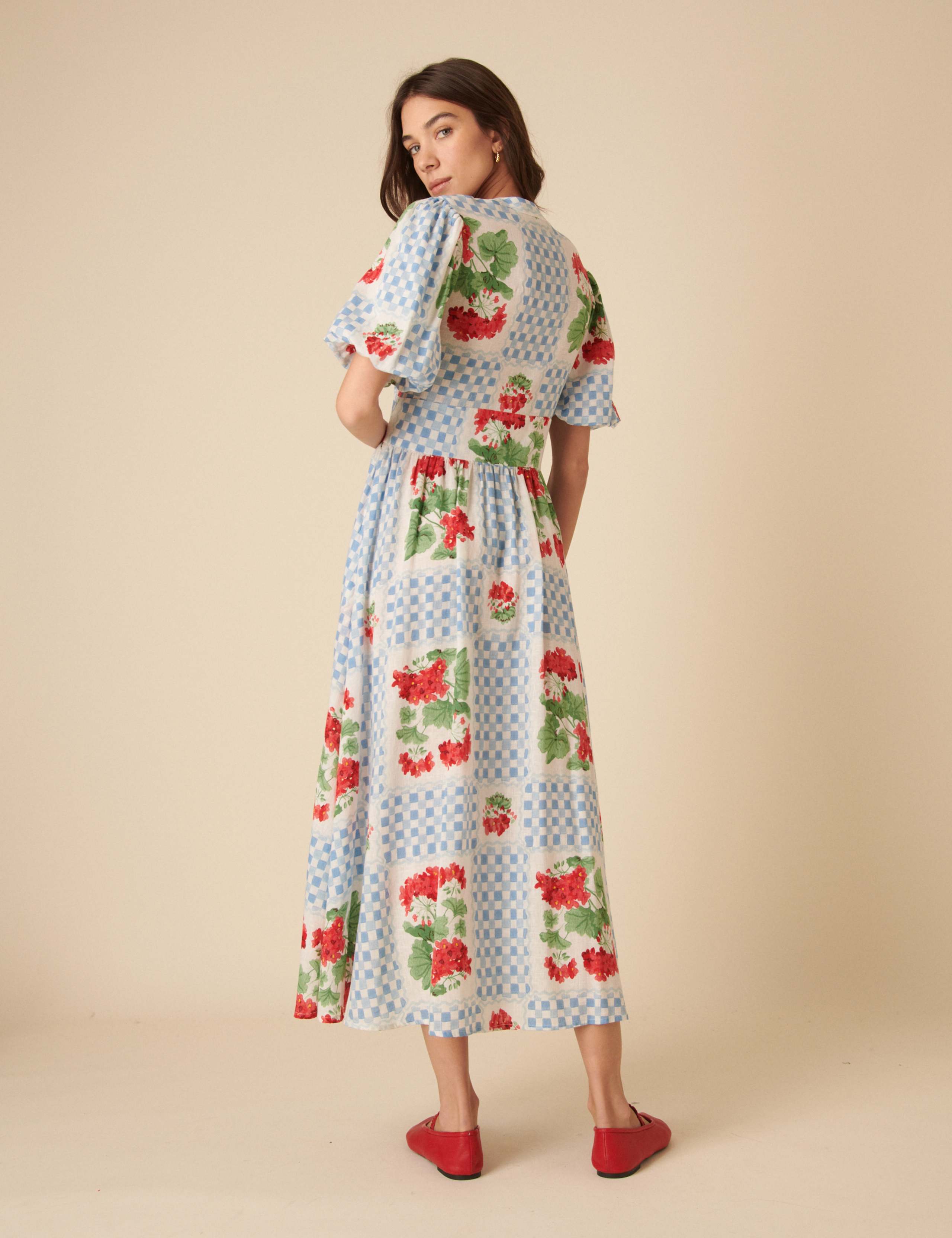 Lyocell Rich Floral V-Neck Midaxi Waisted Dress 3 of 4
