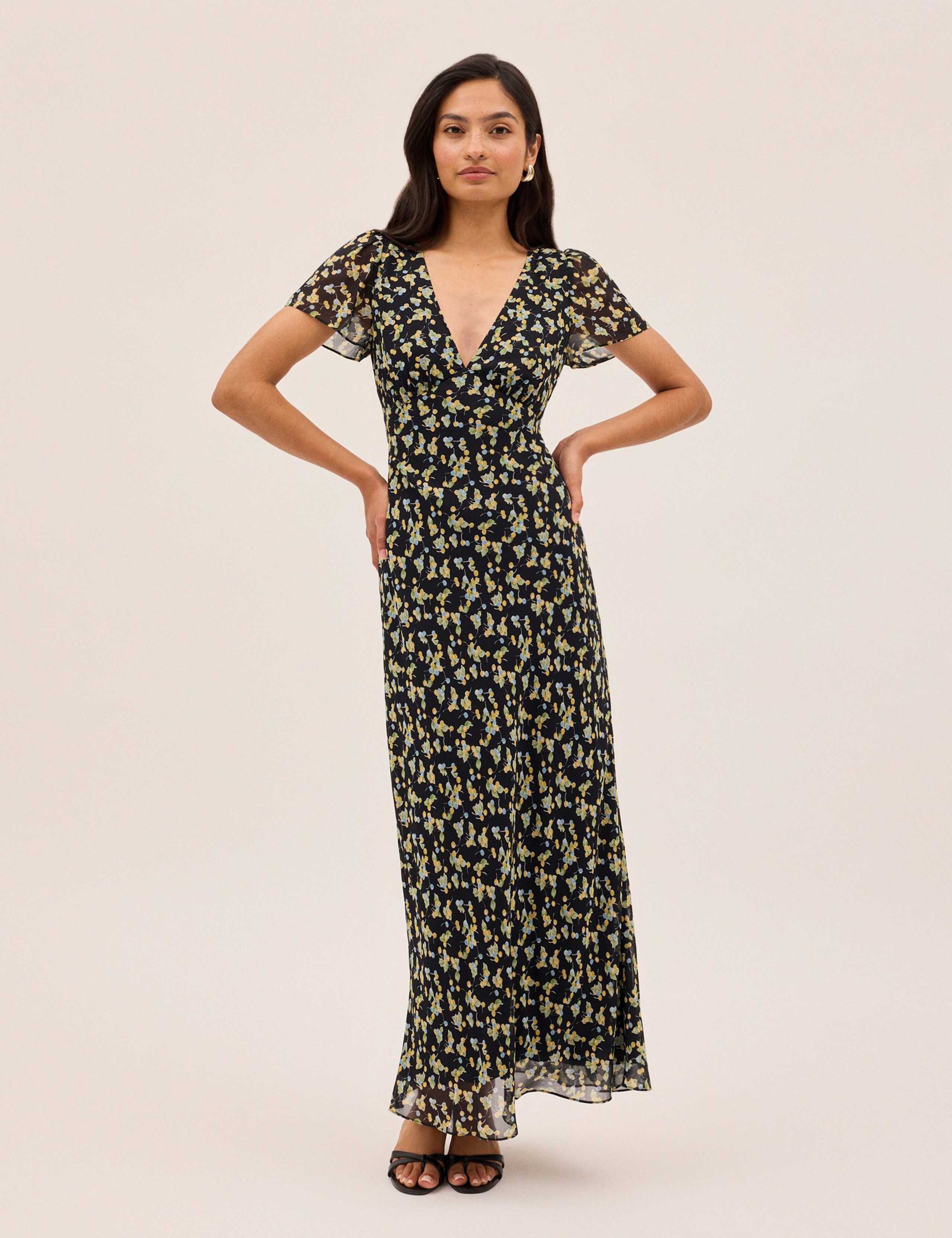 Cherry Print V-Neck Maxi Tea Dress 4 of 4