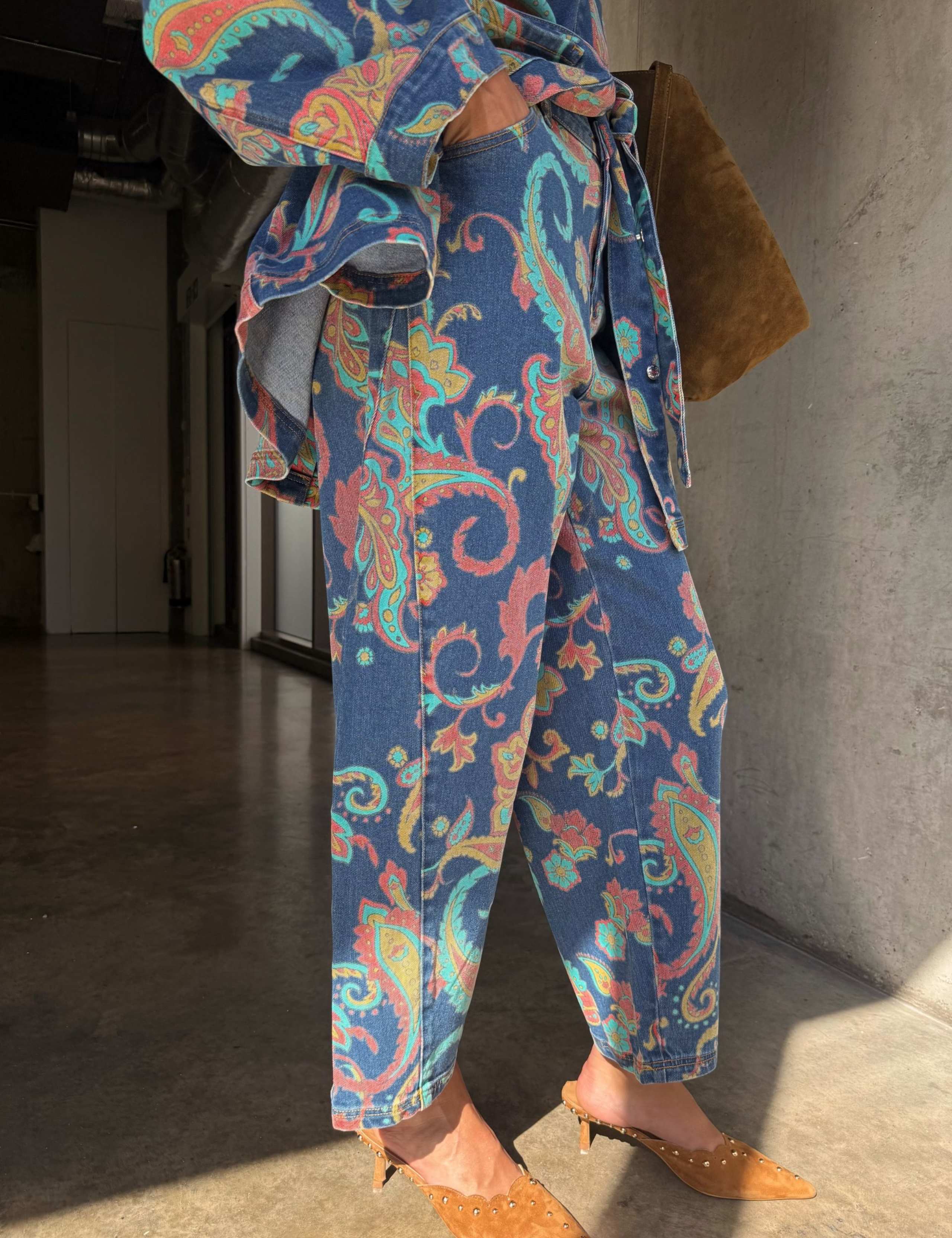 Paisley Print Barrel Jeans 3 of 7