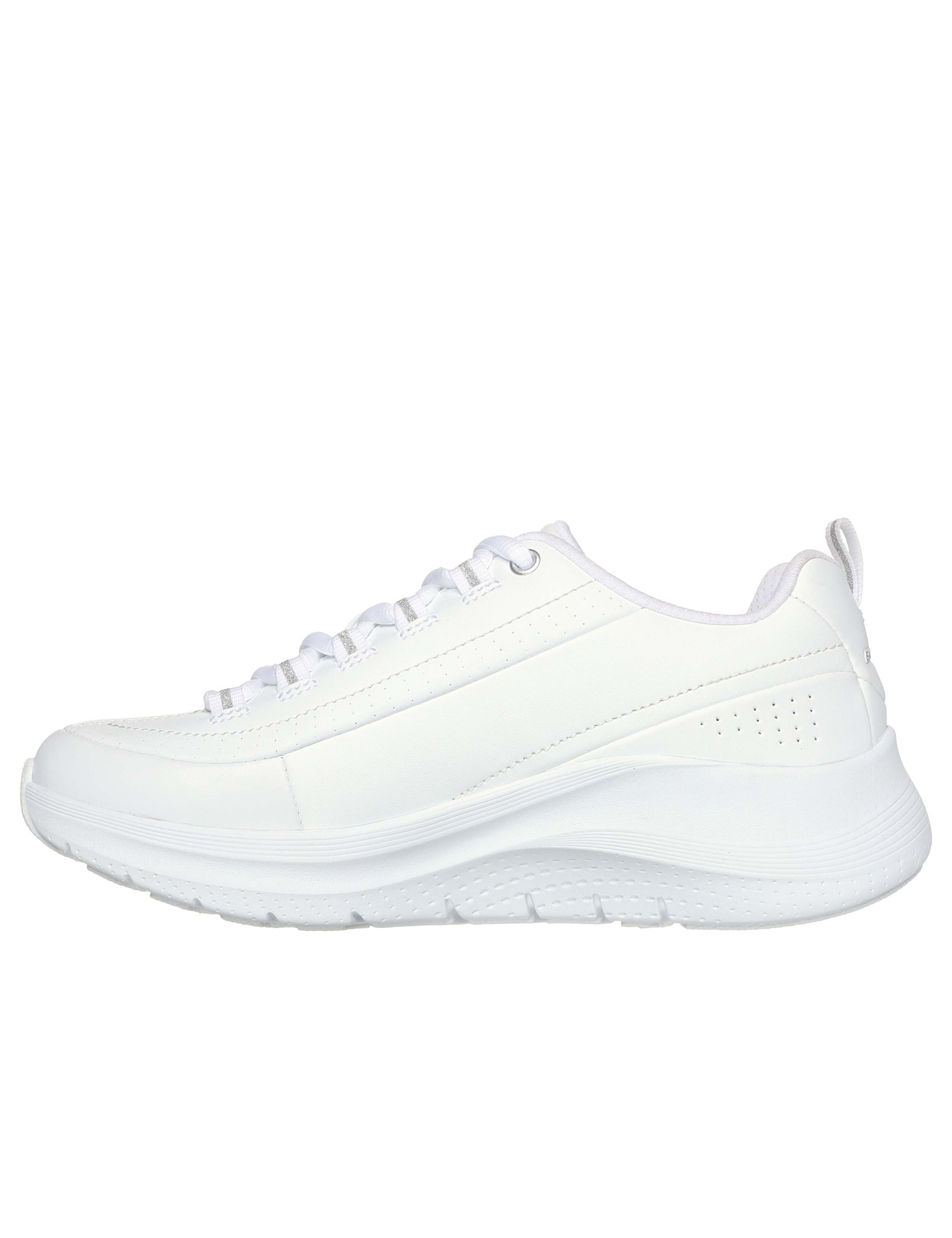 Leather Arch Fit 2.0 Star Bound Lace Up Trainers 3 of 5