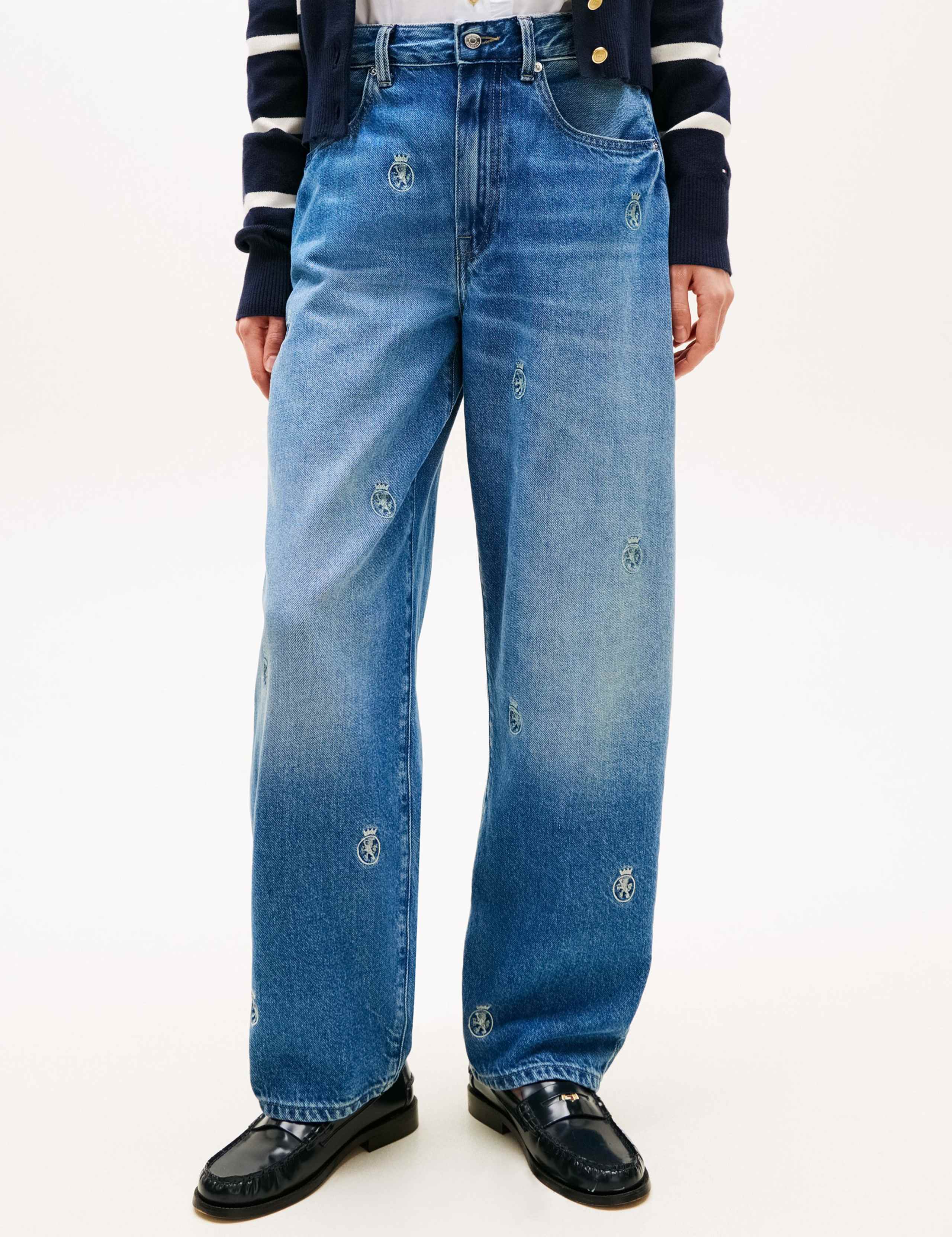 Embroidered High Waisted Barrel Jeans 3 of 5