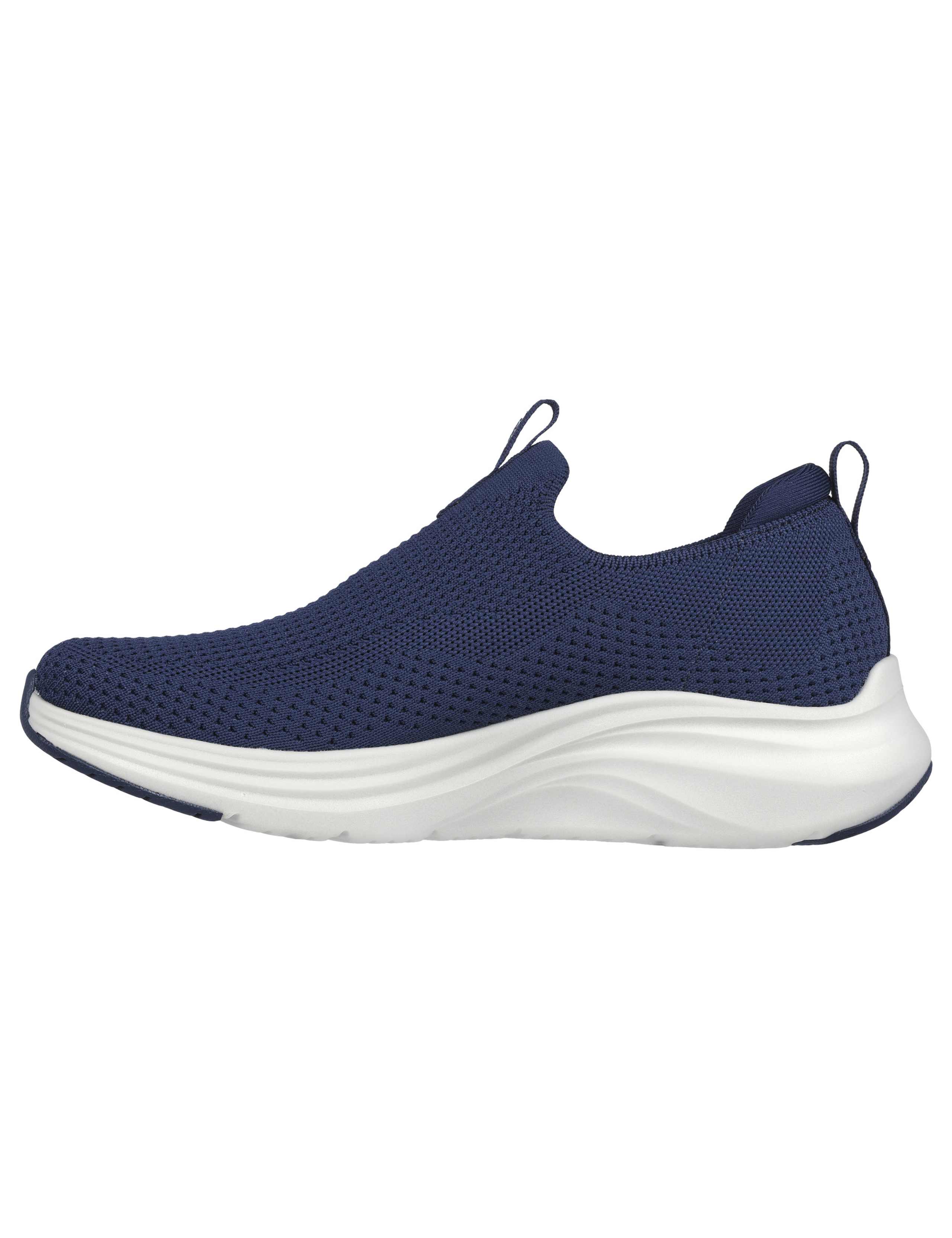 Vapor Foam True Classic Slip On Trainers 3 of 5