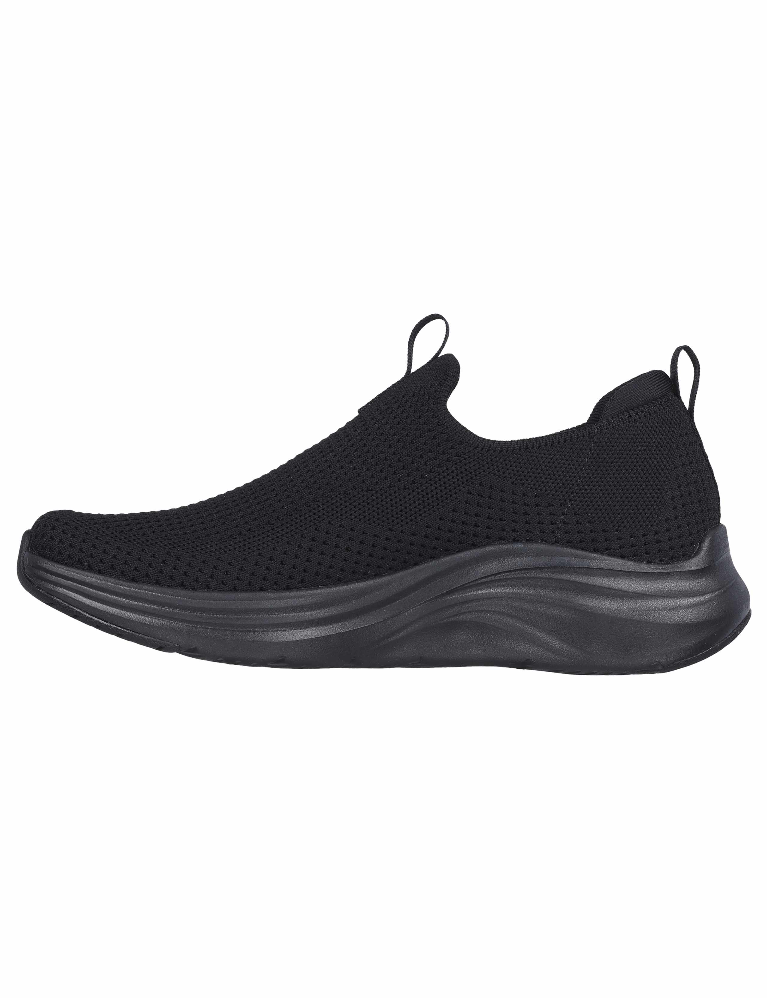 Vapor Foam True Classic Slip On Trainers 3 of 5