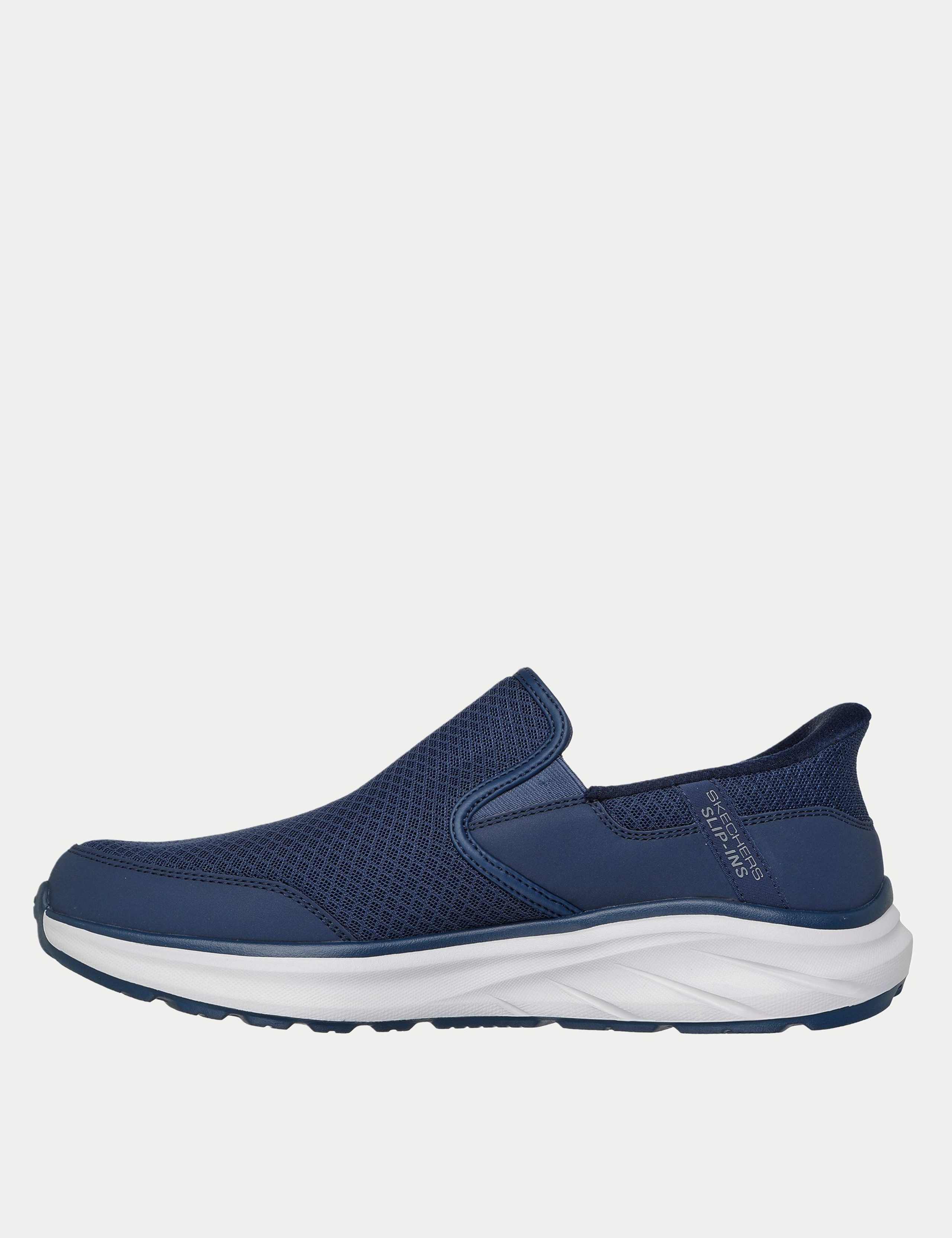 Equalizer 6.0 Slip-On Trainers 4 of 5