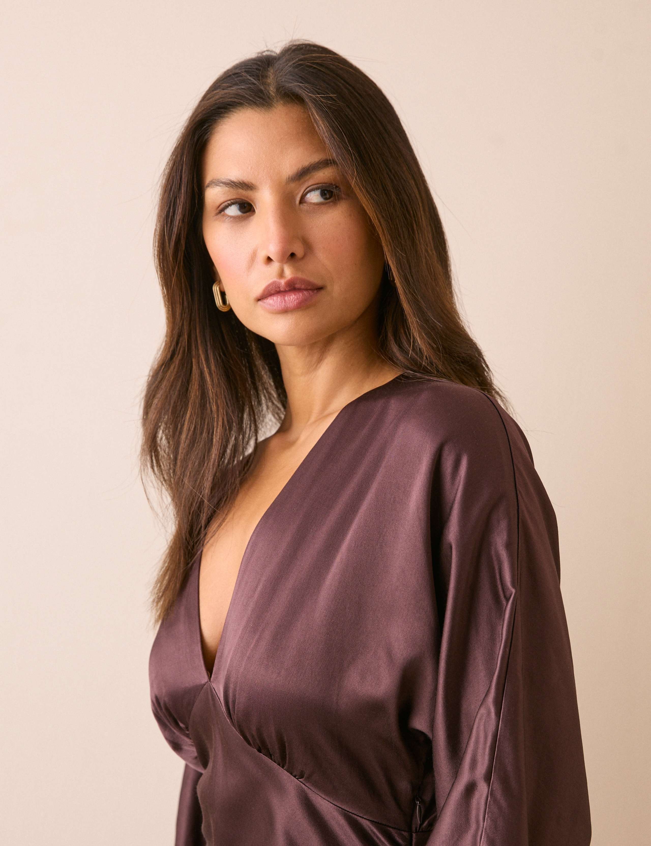 Allura V Neck Midi Dress 6 of 6
