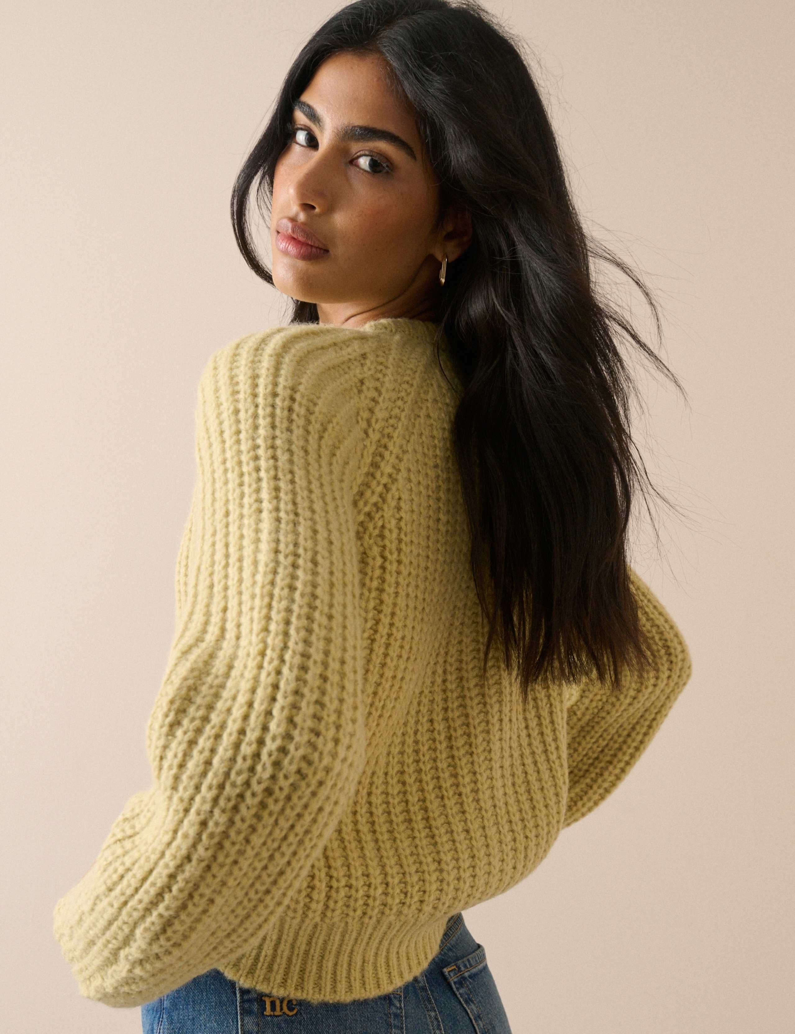 Chunky Fluffy Relaxed Cardigan with Wool 2 of 5
