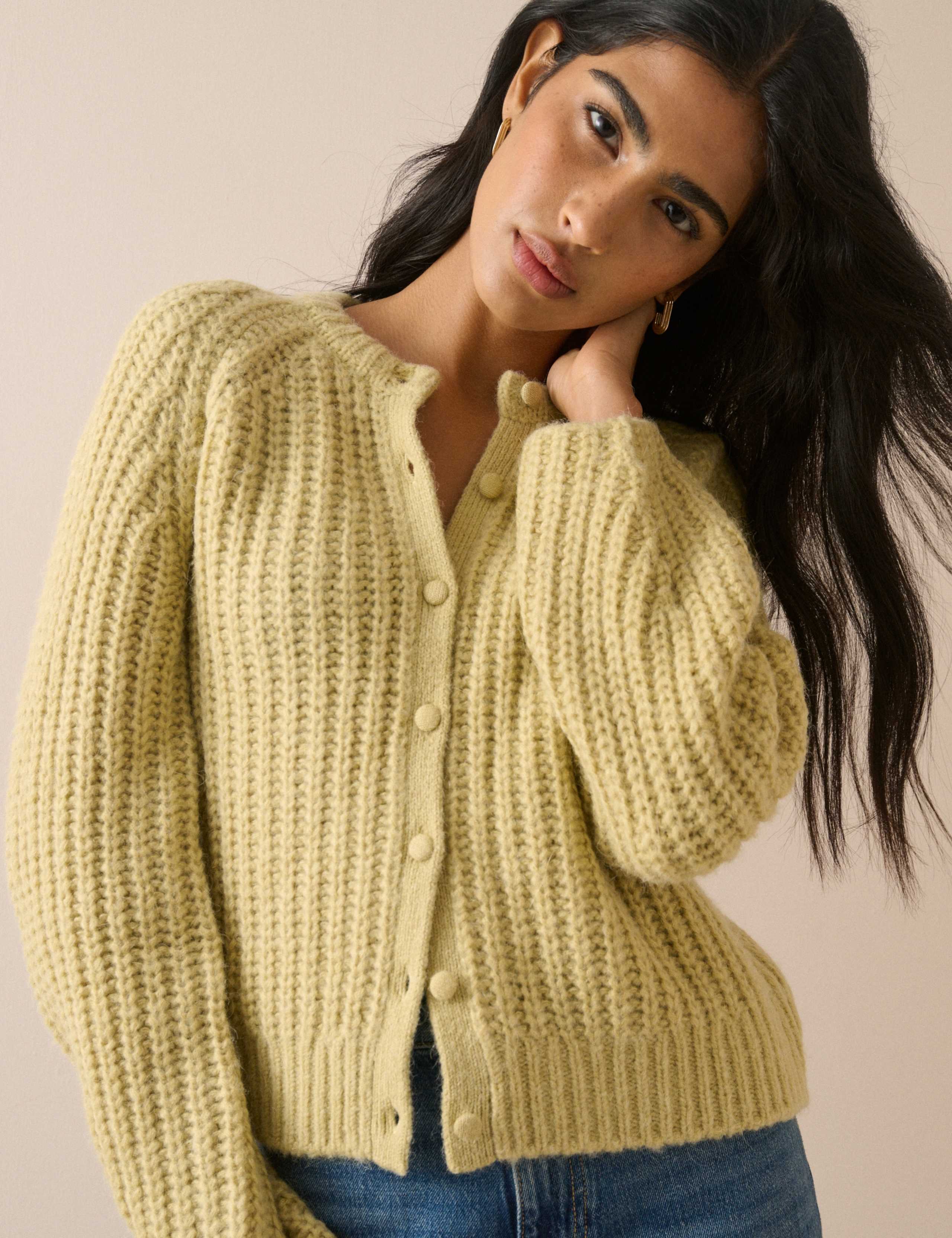 Chunky Fluffy Relaxed Cardigan with Wool 4 of 5