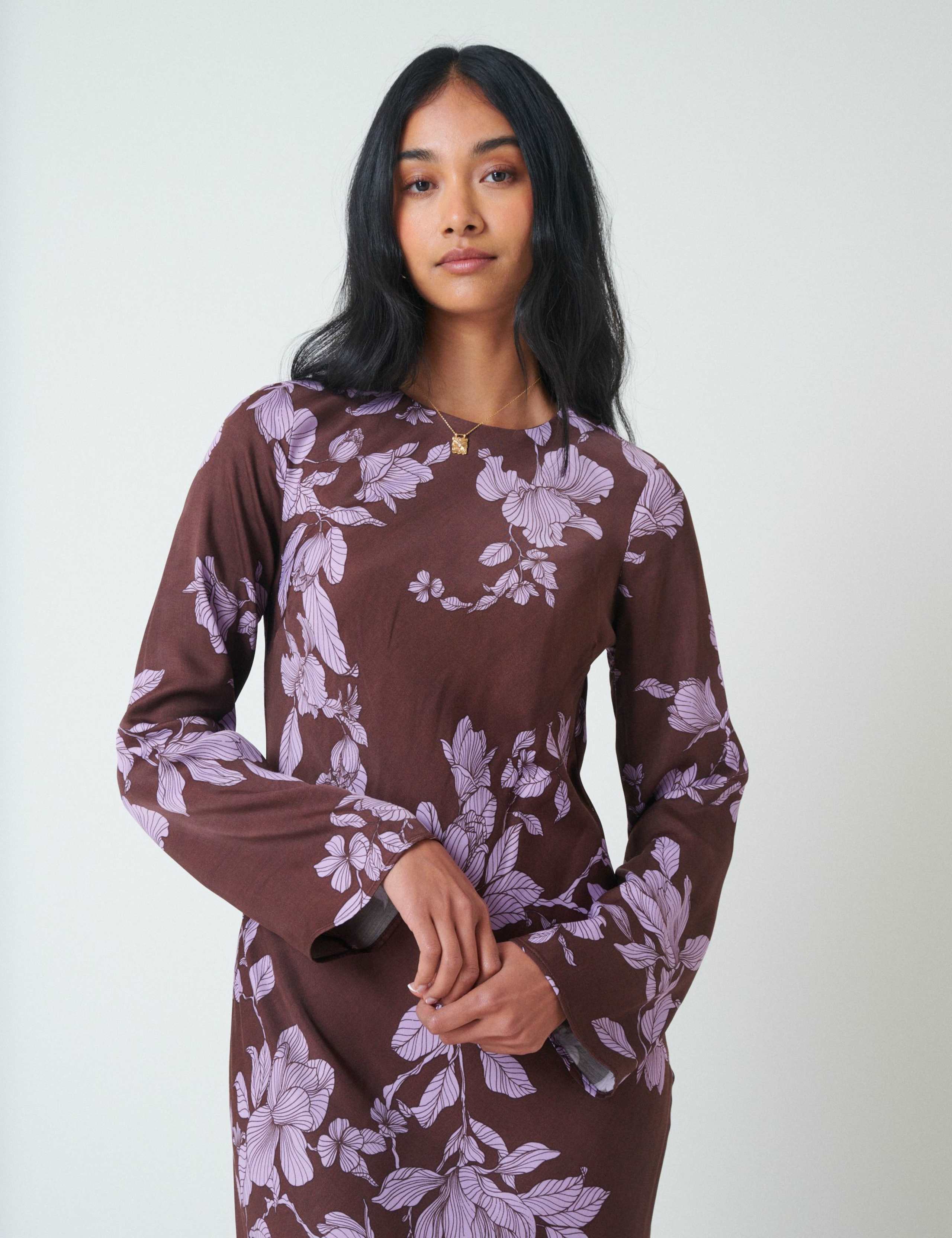 Floral Cutout Detail Midaxi Tea dress 2 of 5