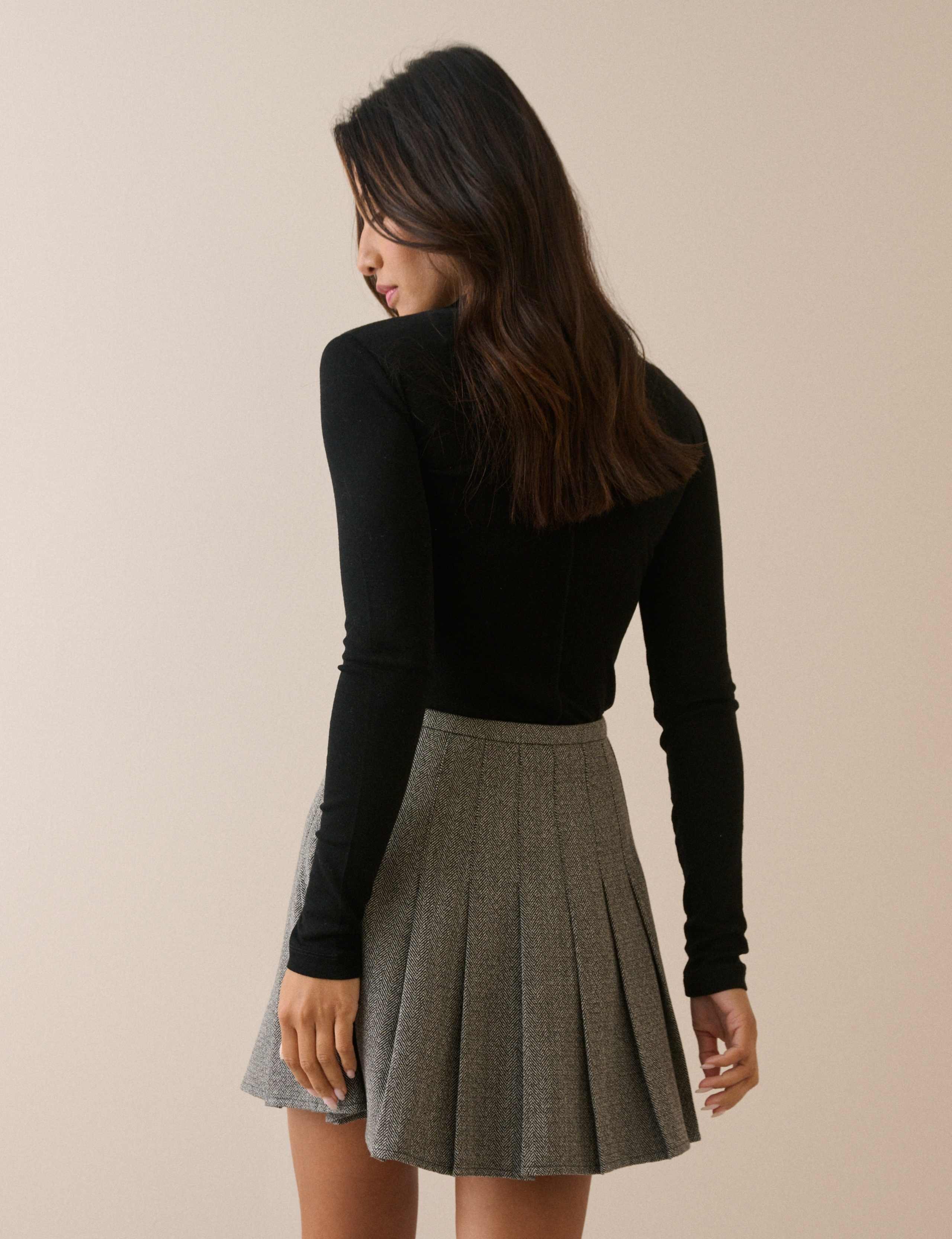 Pleated Mini Skirt With Wool 2 of 5