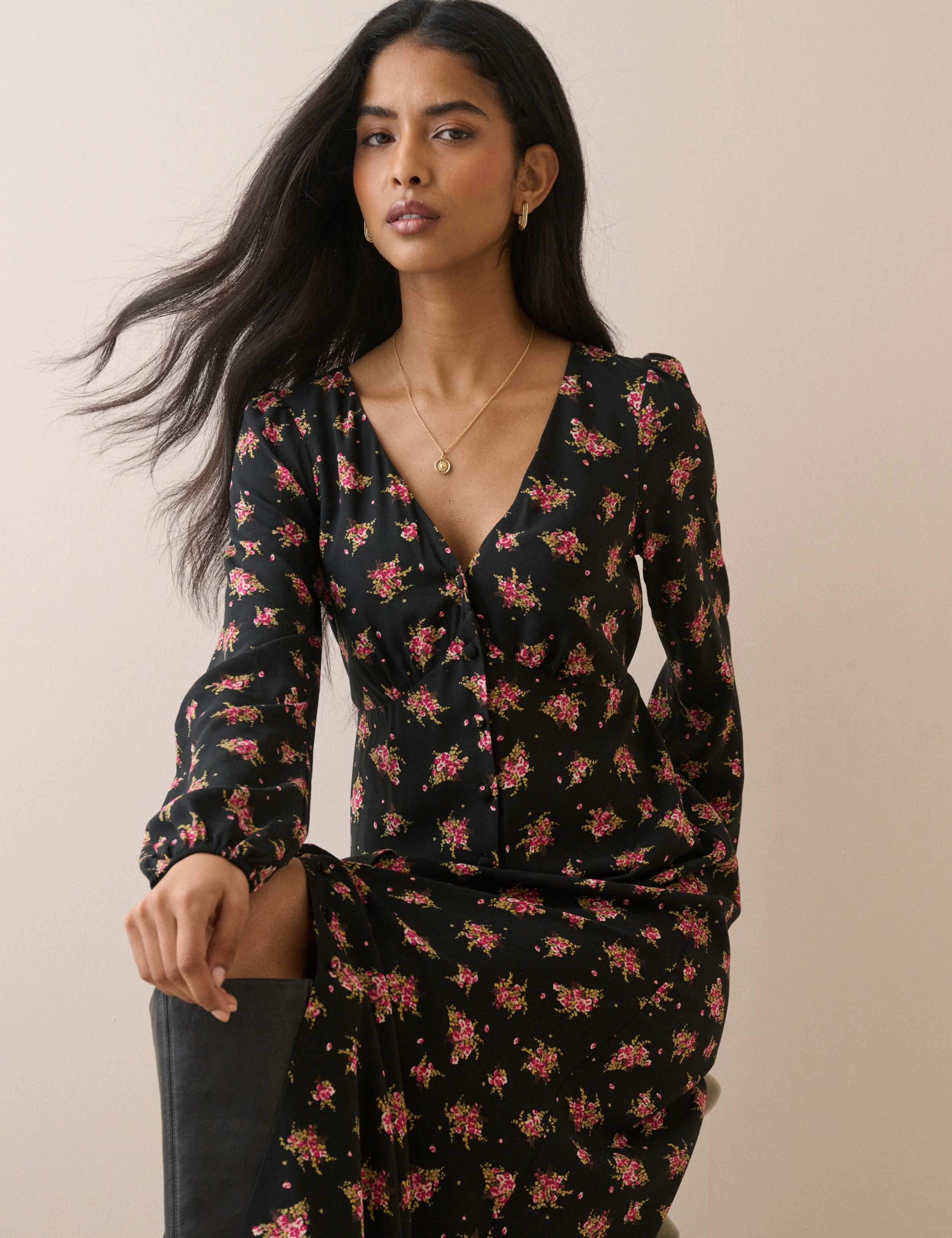 Floral V-Neck Midi Tea Dress 3 of 5