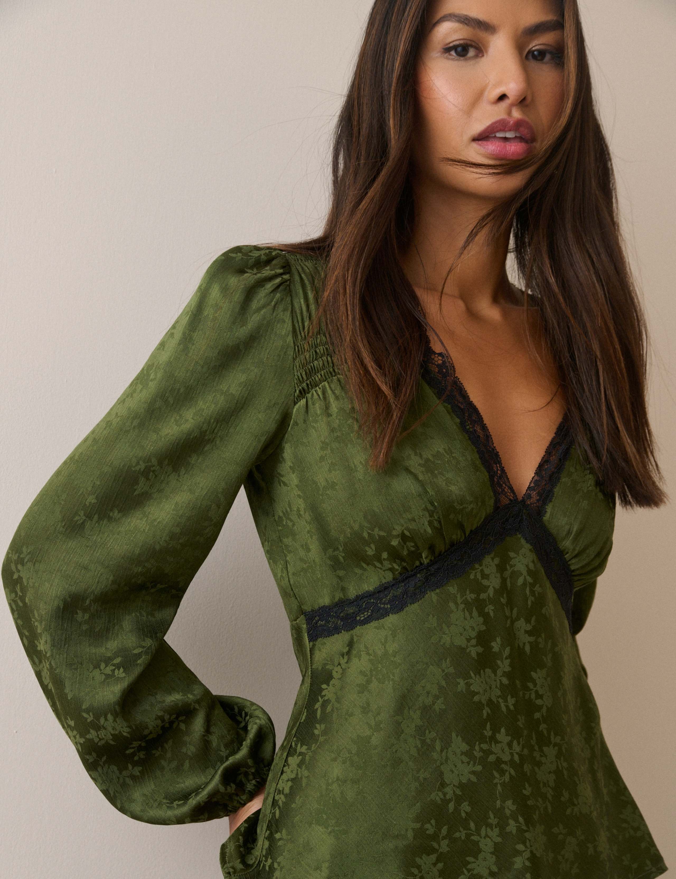 Satin Leaf Print Lace Detail V-Neck Blouse 4 of 5