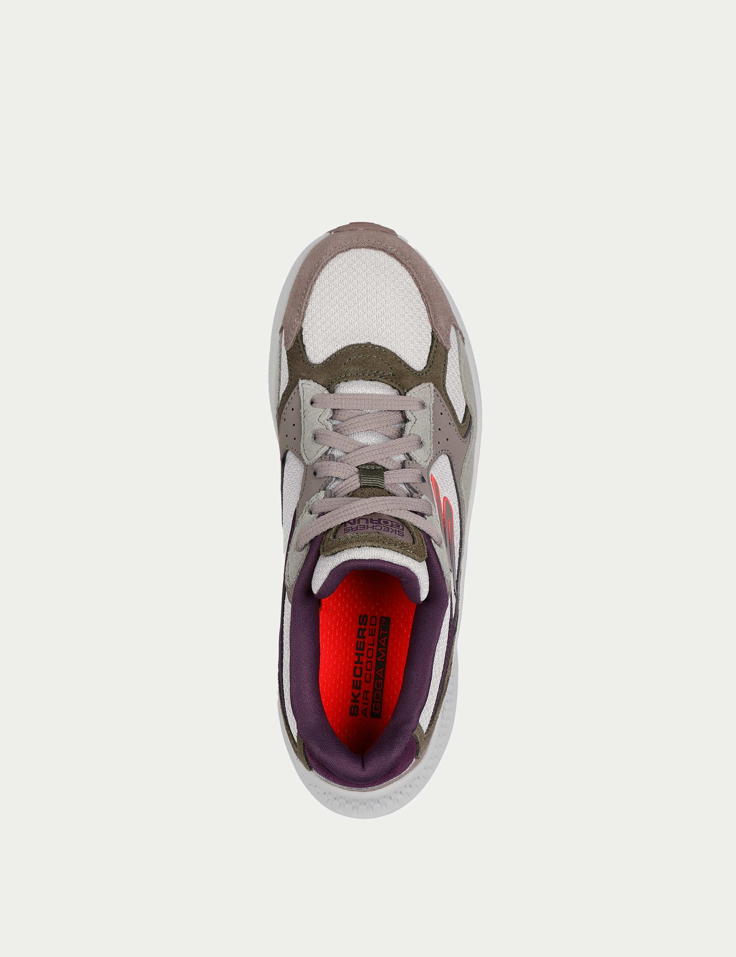 Go Run Consistent 2.0 Retro Stride Trainers 2 of 5
