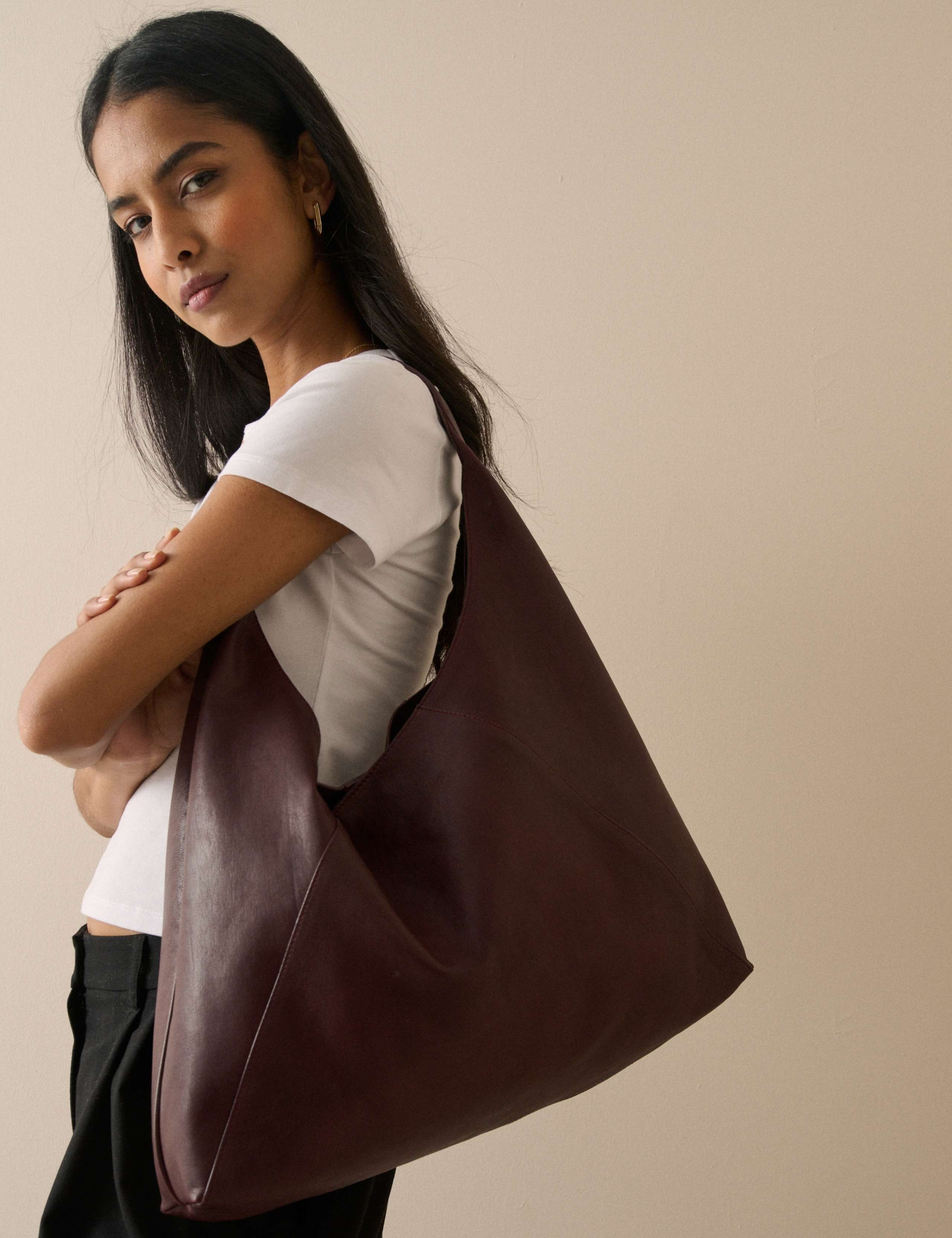 Leather Tote Bag 2 of 5