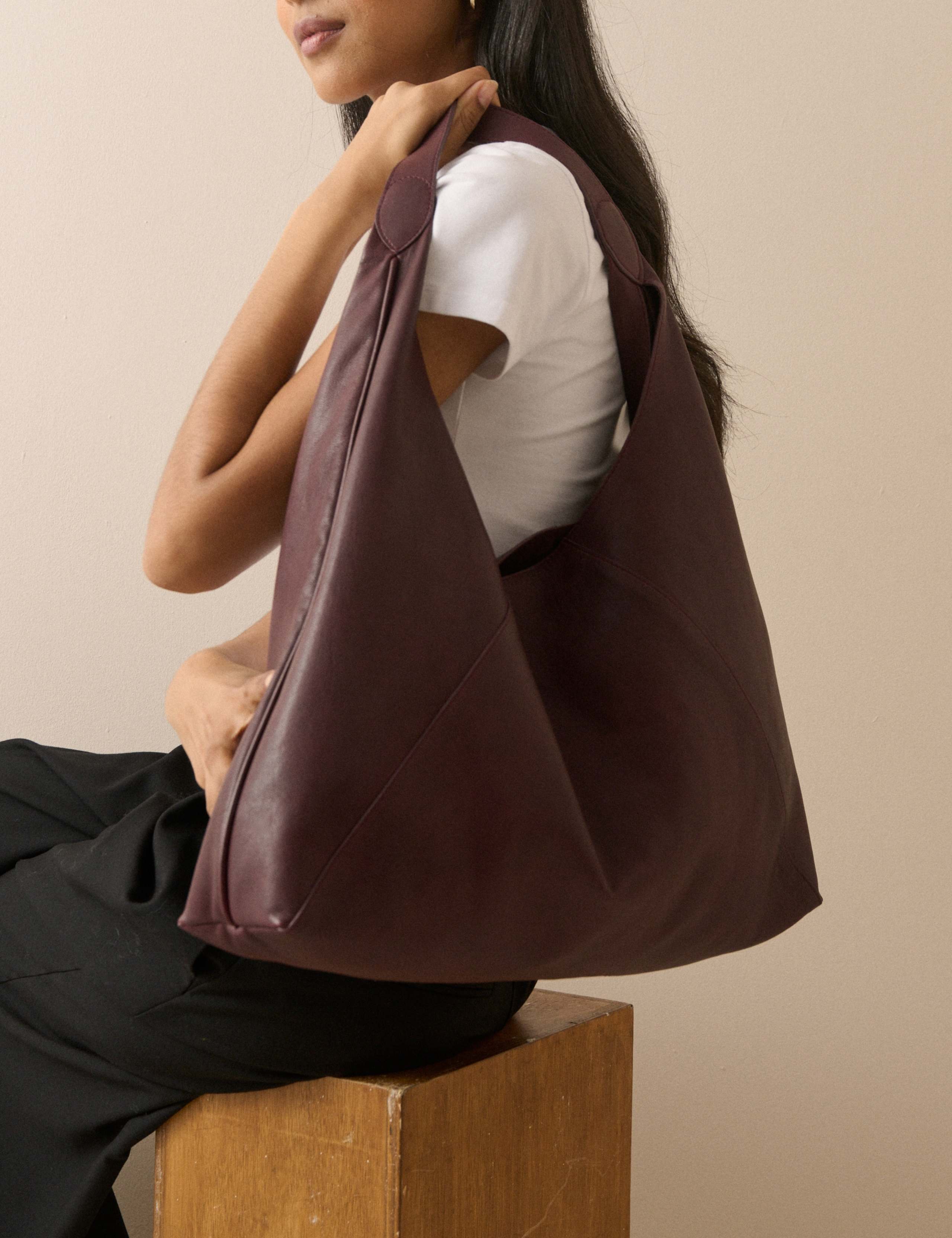 Leather Tote Bag 4 of 5