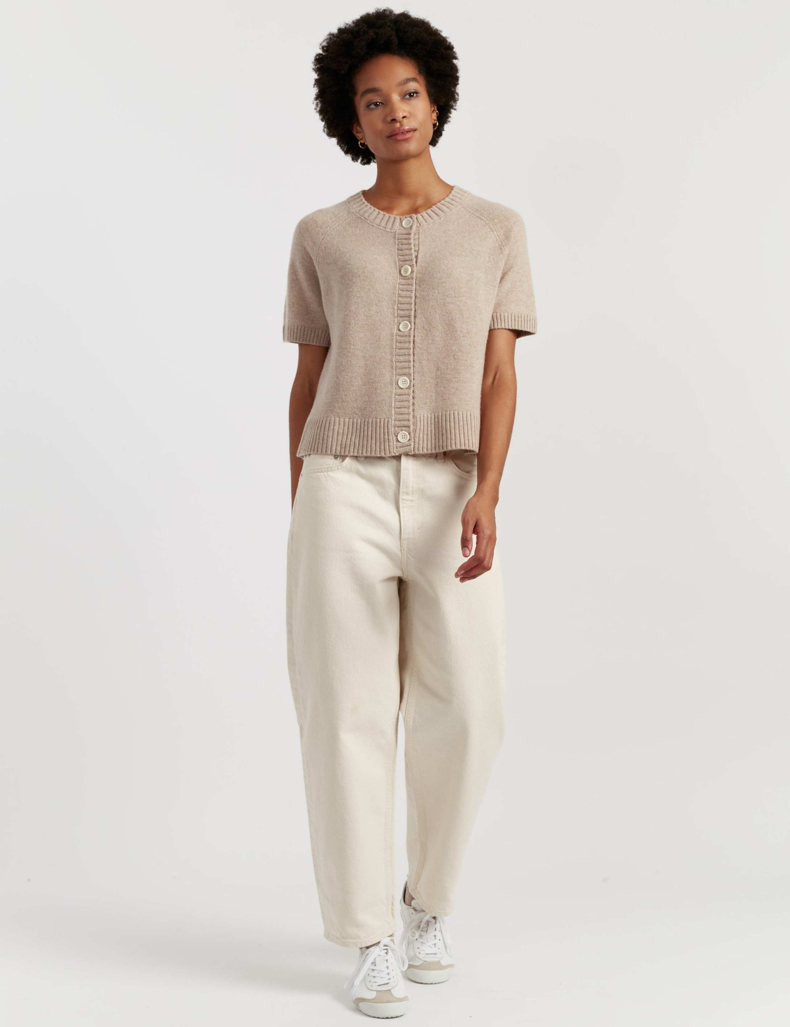 Wool Rich Crew Neck Cardigan with Cashmere 4 of 4