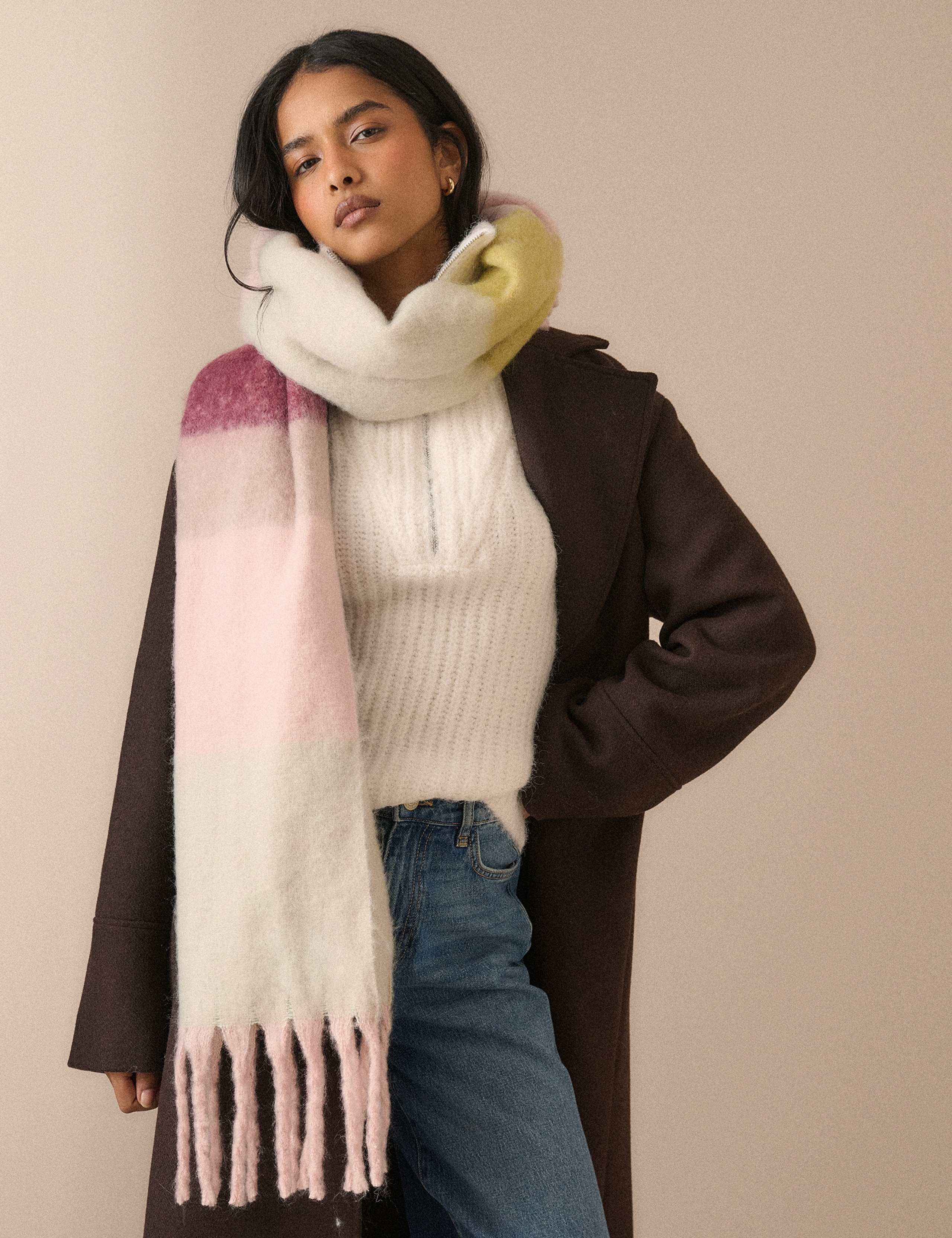 Colour Block Tassel Scarf 2 of 5