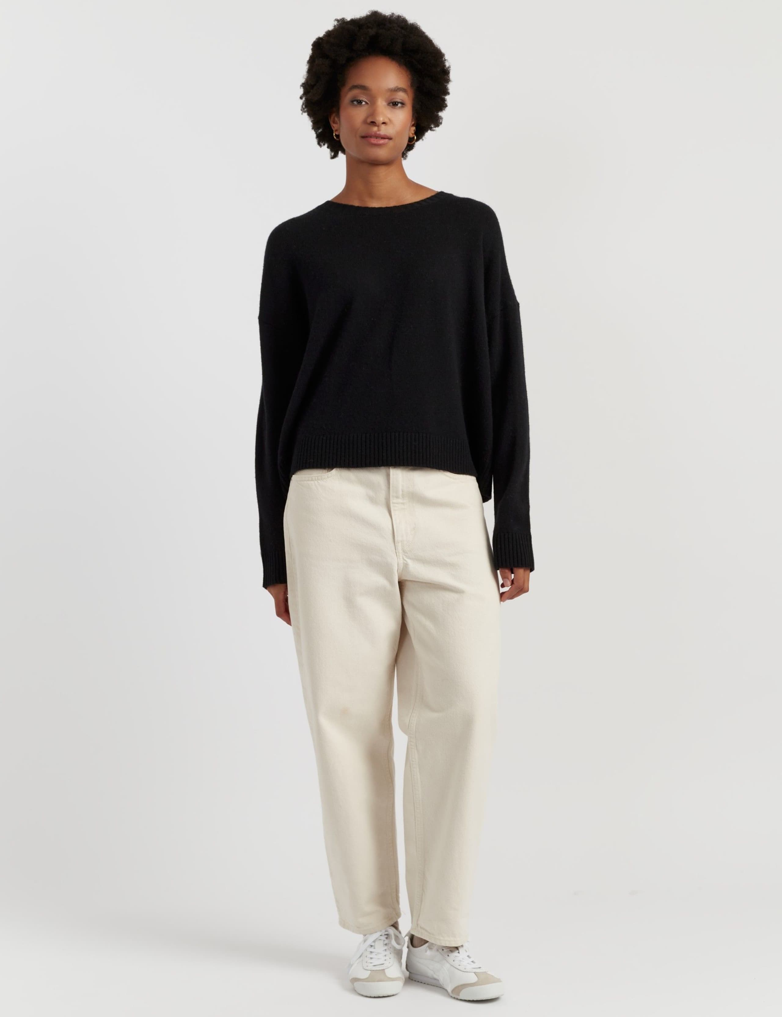 Wool Rich Relaxed Sweatshirt with Cashmere 3 of 4