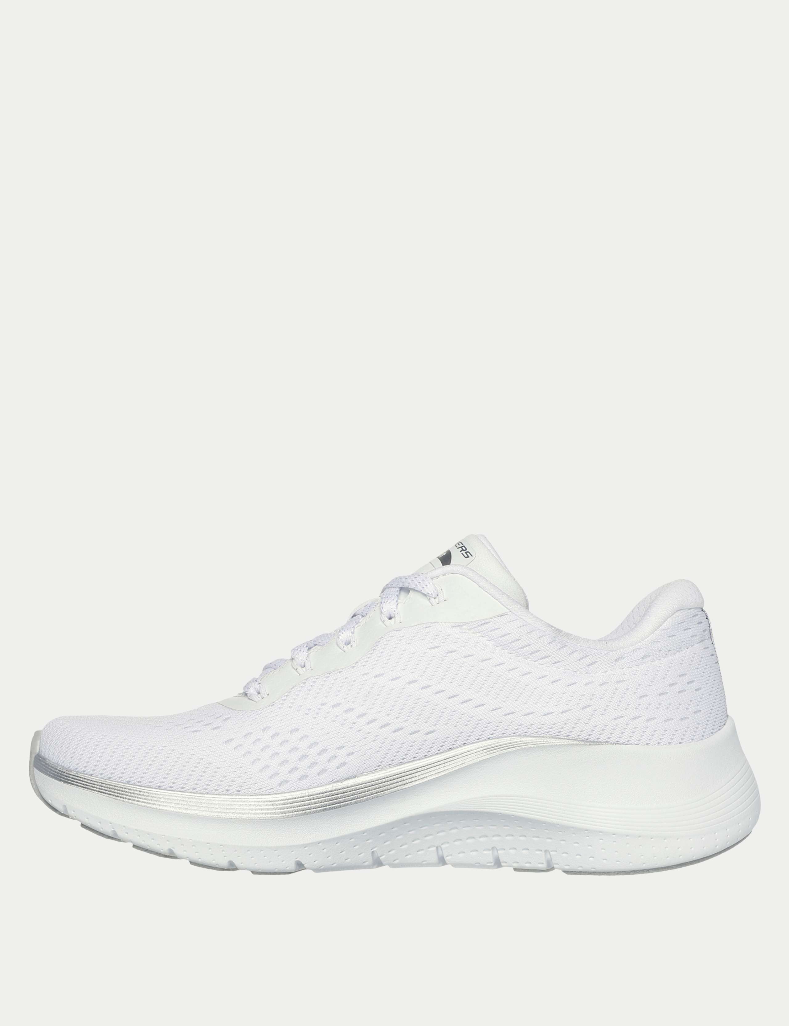 Arch Wide Fit 2.0 Glow The Distance Trainers 3 of 5