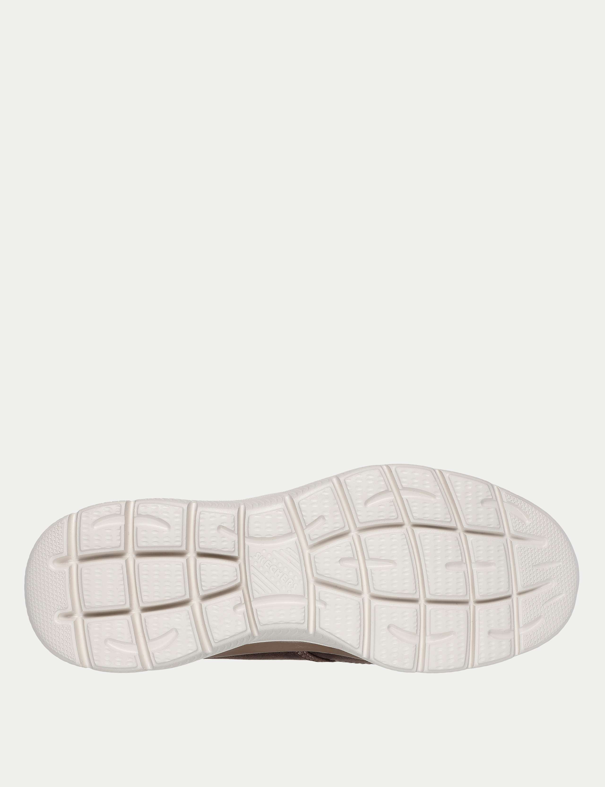 Summits Slip On Trainers 5 of 5