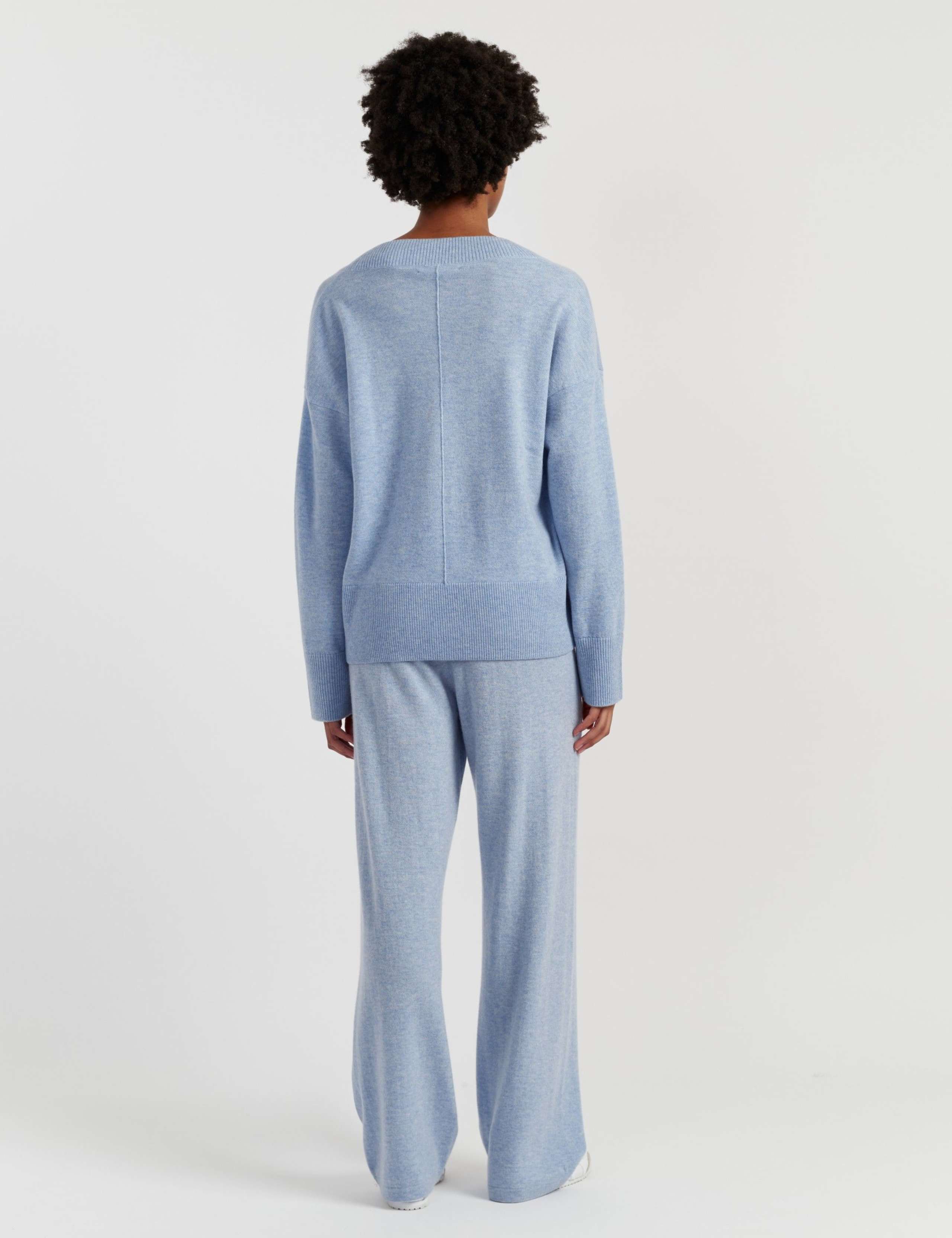 Wool Rich V-Neck Relaxed Jumper with Cashmere 3 of 4