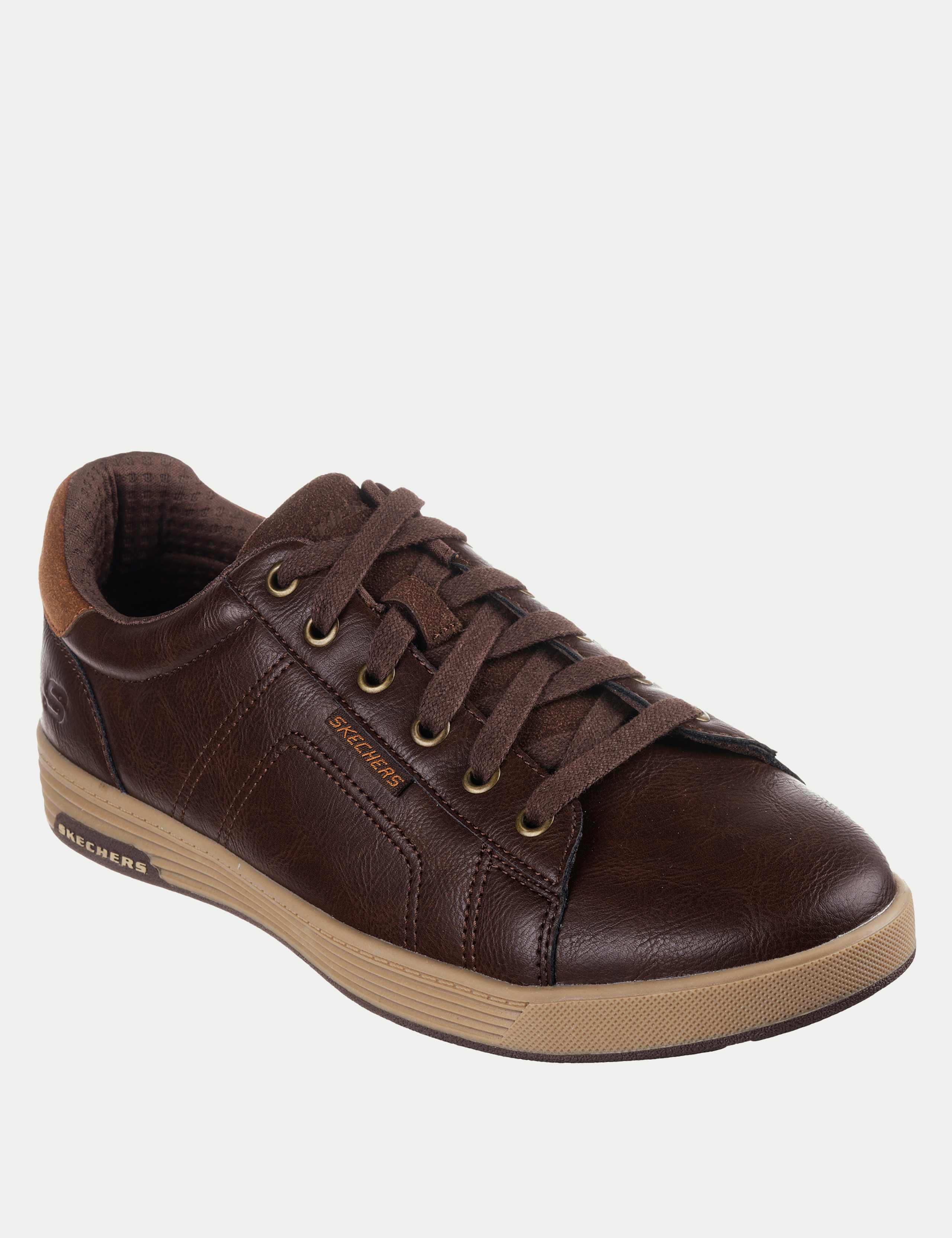 Cavell Hensley Trainers 2 of 5