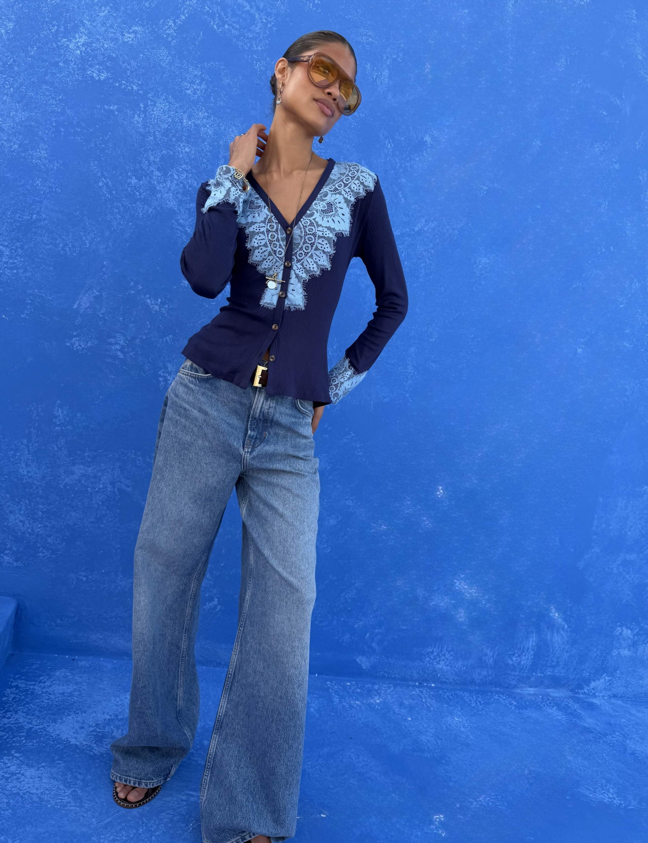 V-Neck Lace Detail Fitted Cardigan 1 of 3