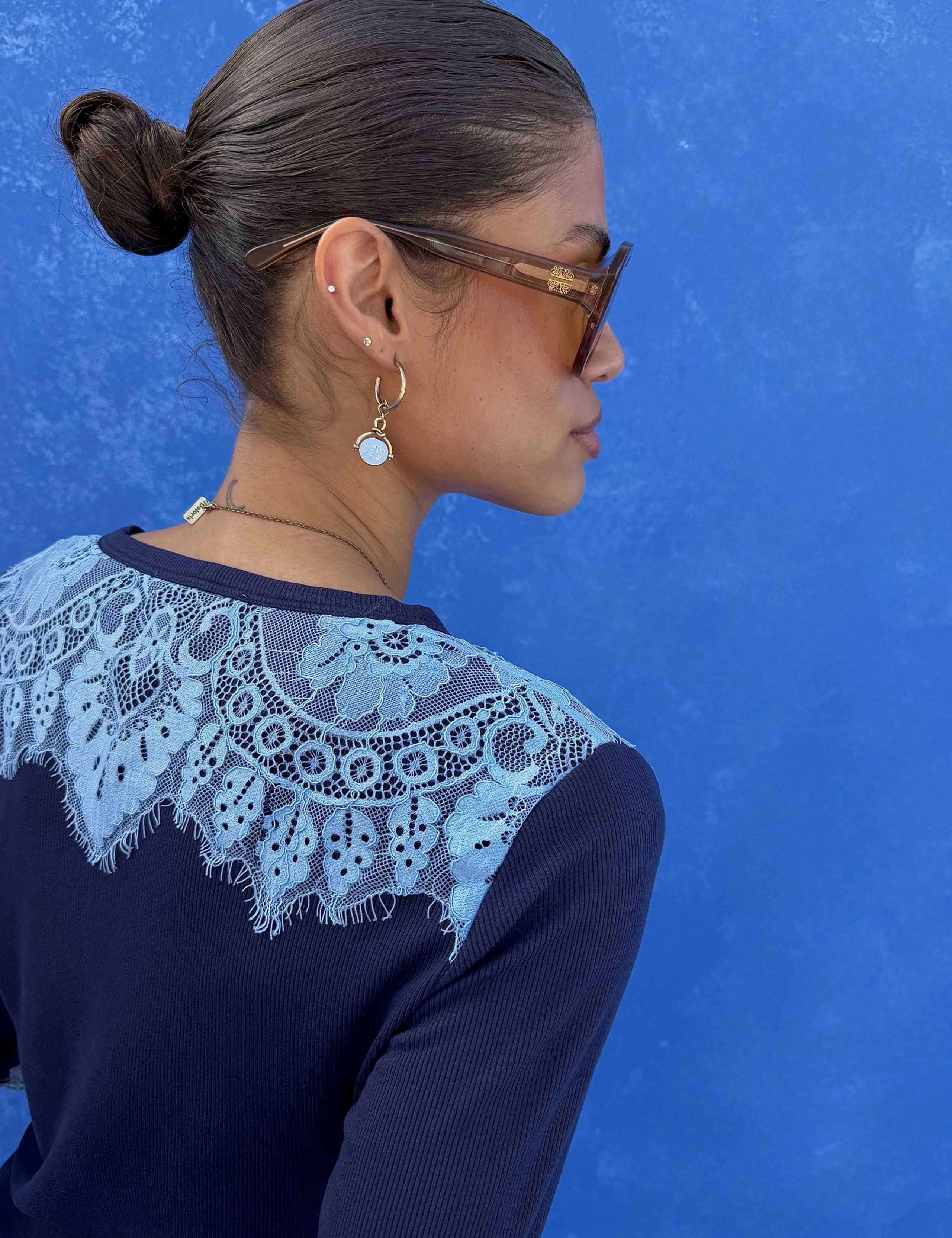 V-Neck Lace Detail Fitted Cardigan 3 of 3