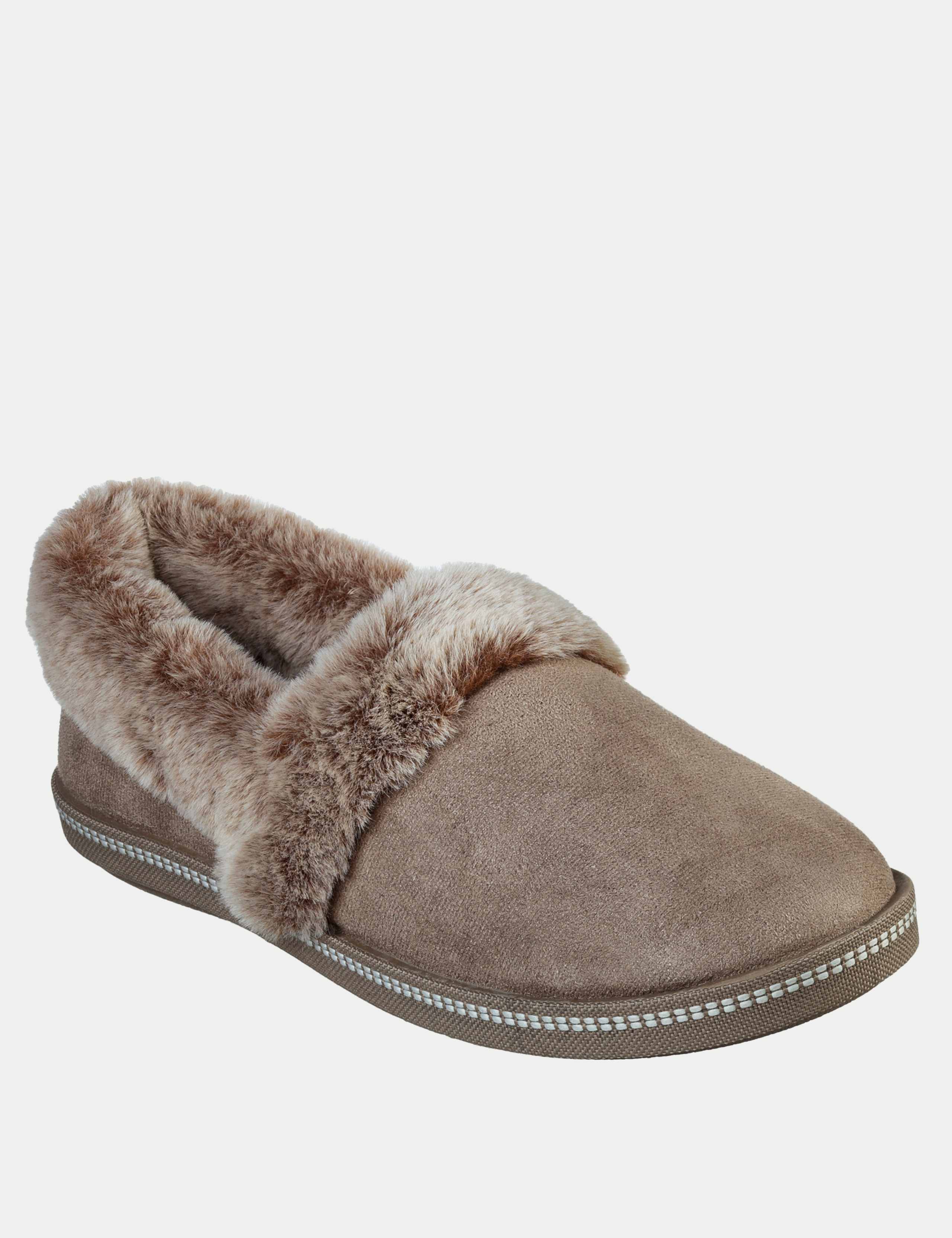Cozy Campfire Team Toasty Moccasin Slippers 2 of 5
