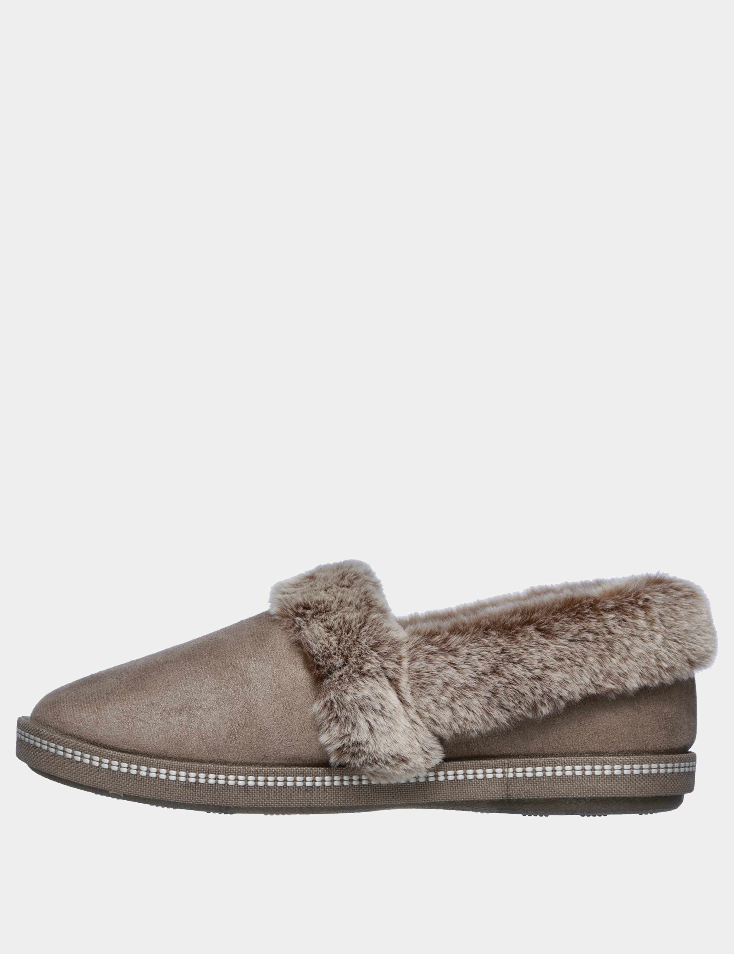 Cozy Campfire Team Toasty Moccasin Slippers 3 of 5