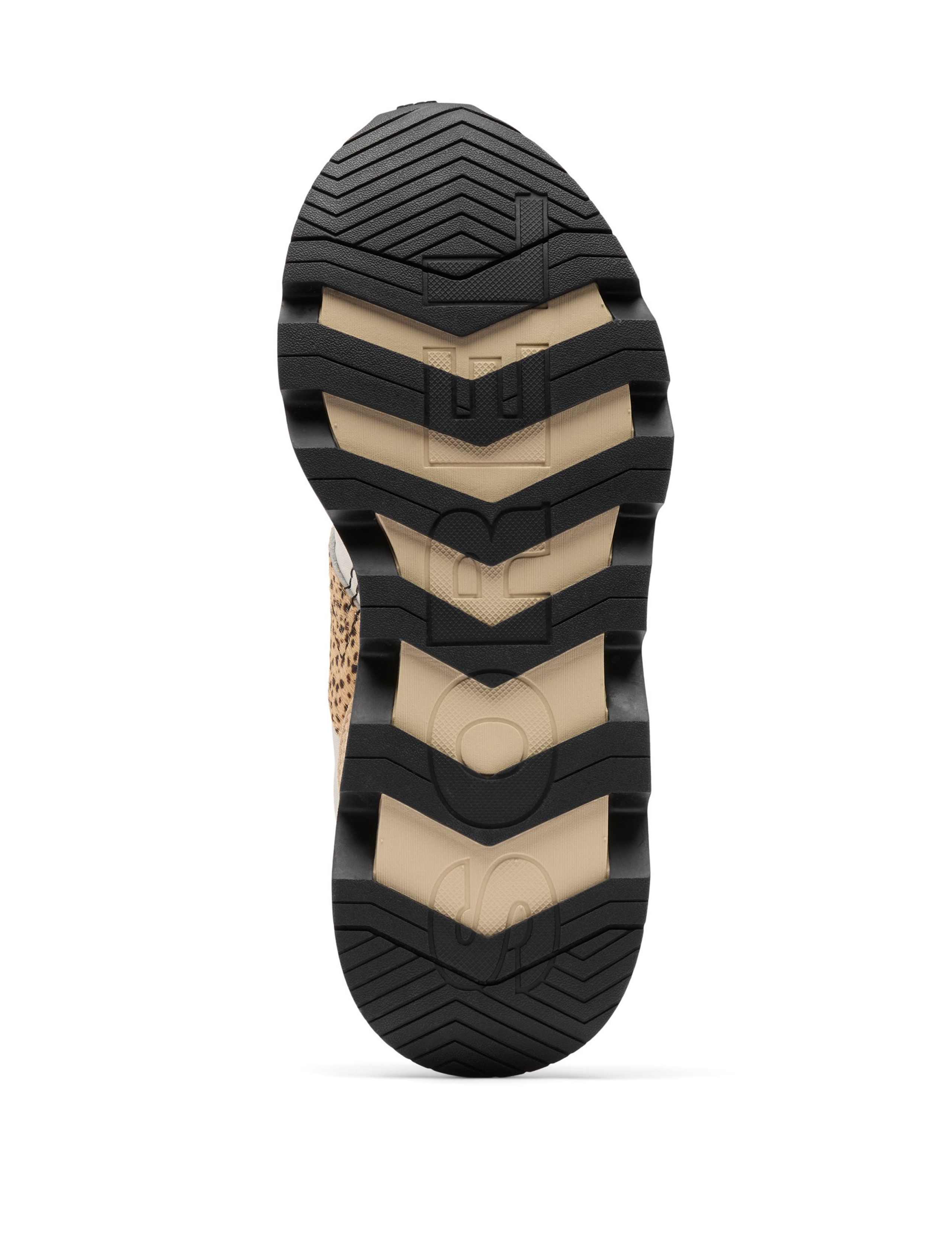 Kinetic™ Ember Trainers 9 of 9