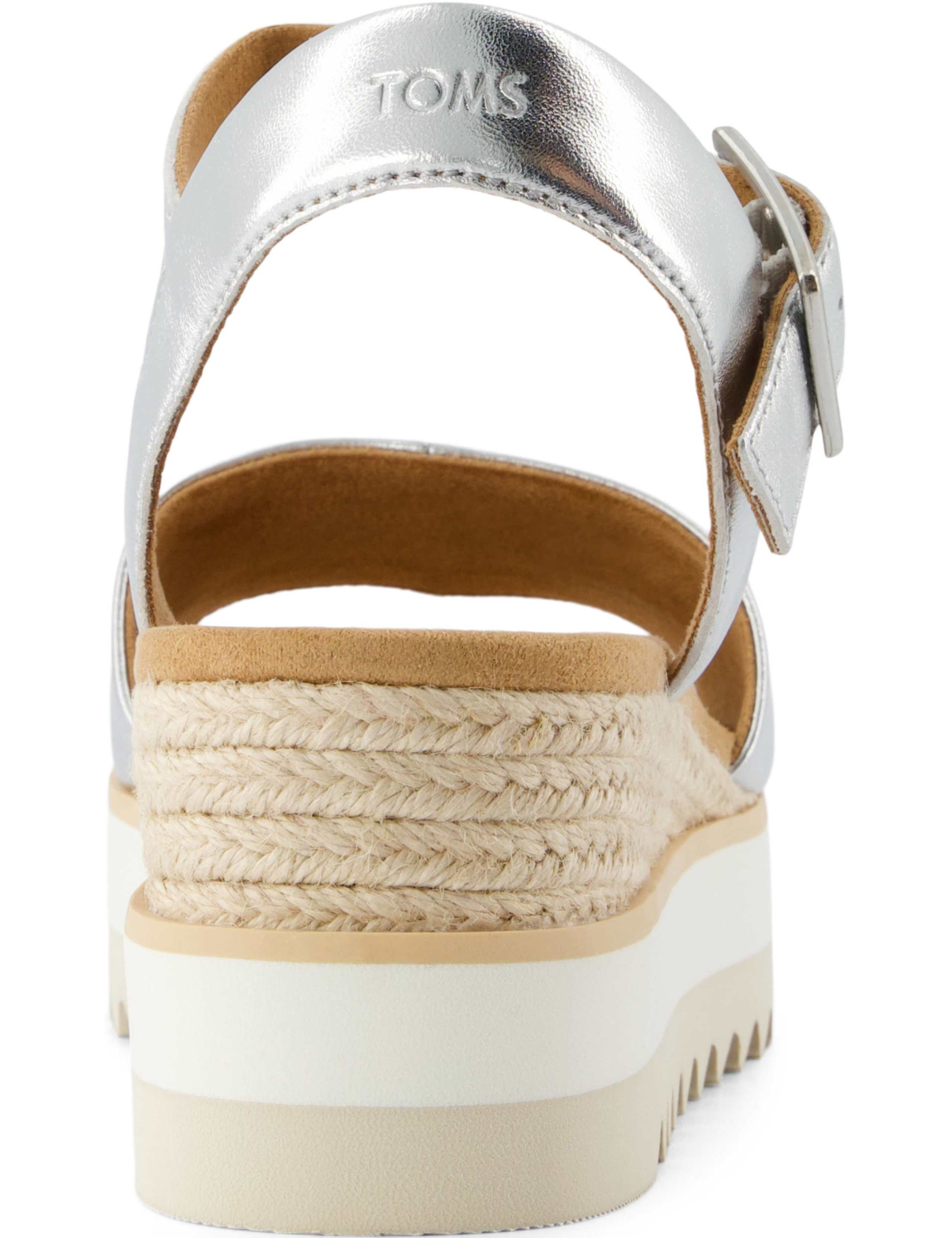 Metallic Buckle Ankle Strap Platform Sandals 6 of 15