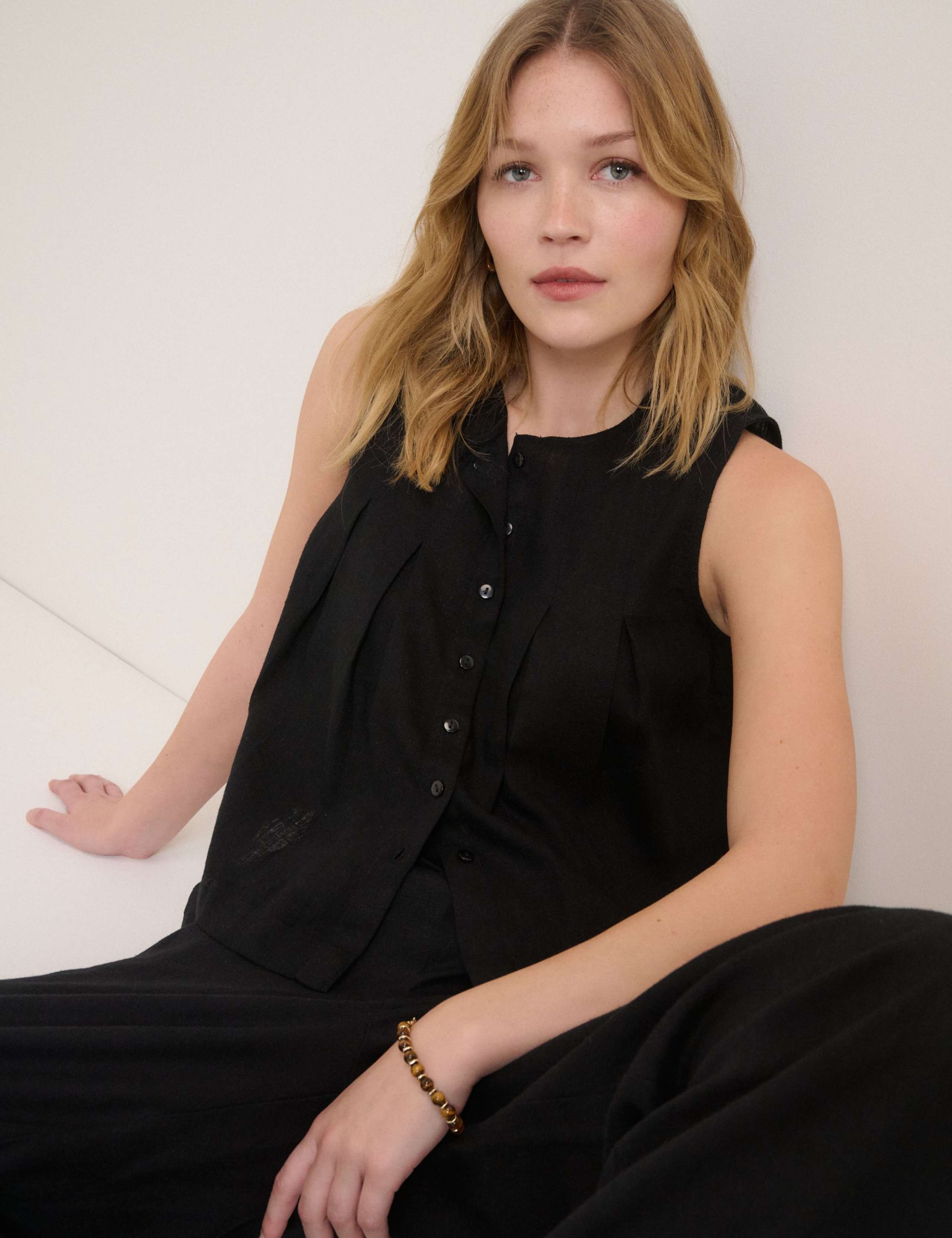 Linen Rich Pintuck Shell Top 4 of 5