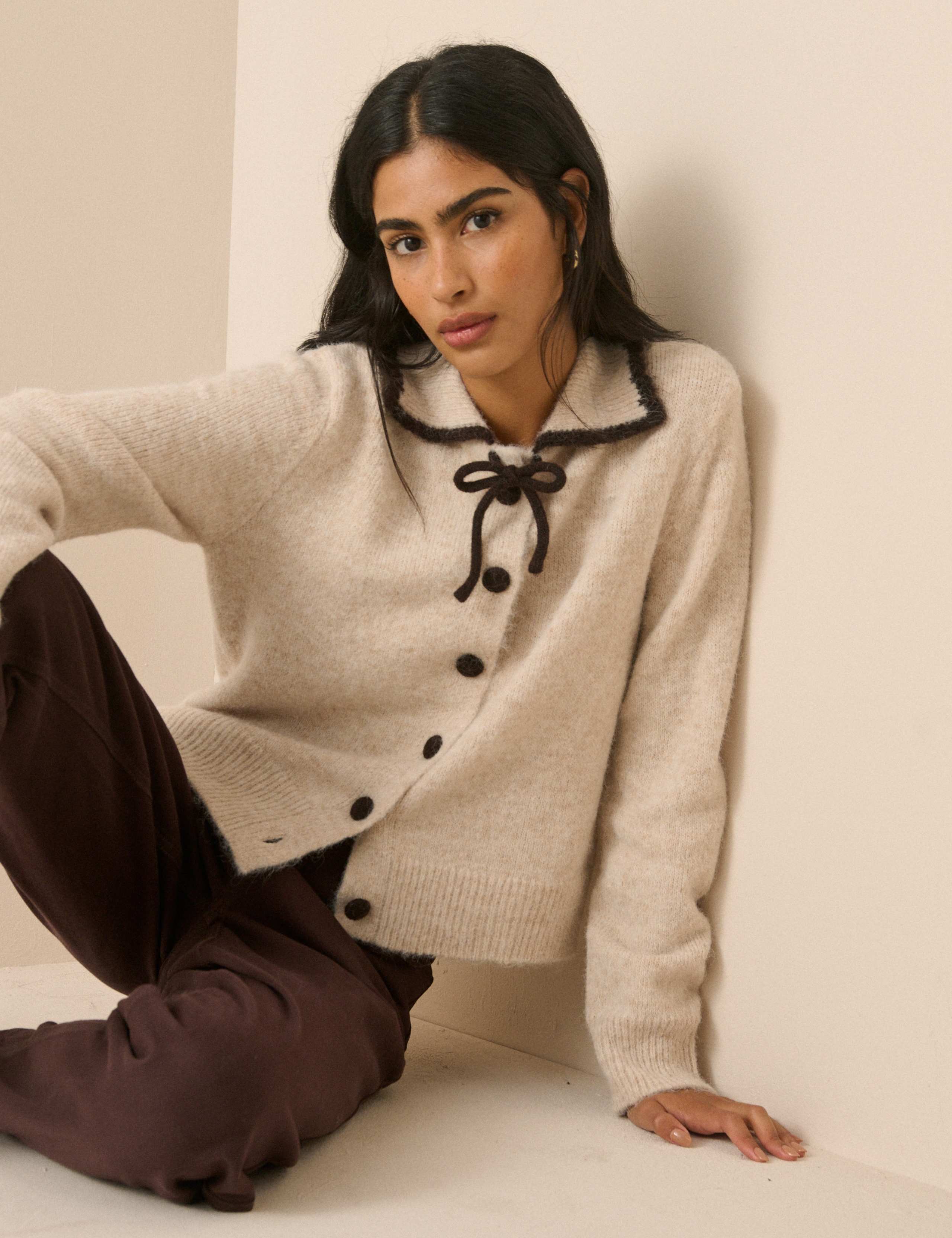 Collared Button Front Relaxed Cardigan 2 of 5