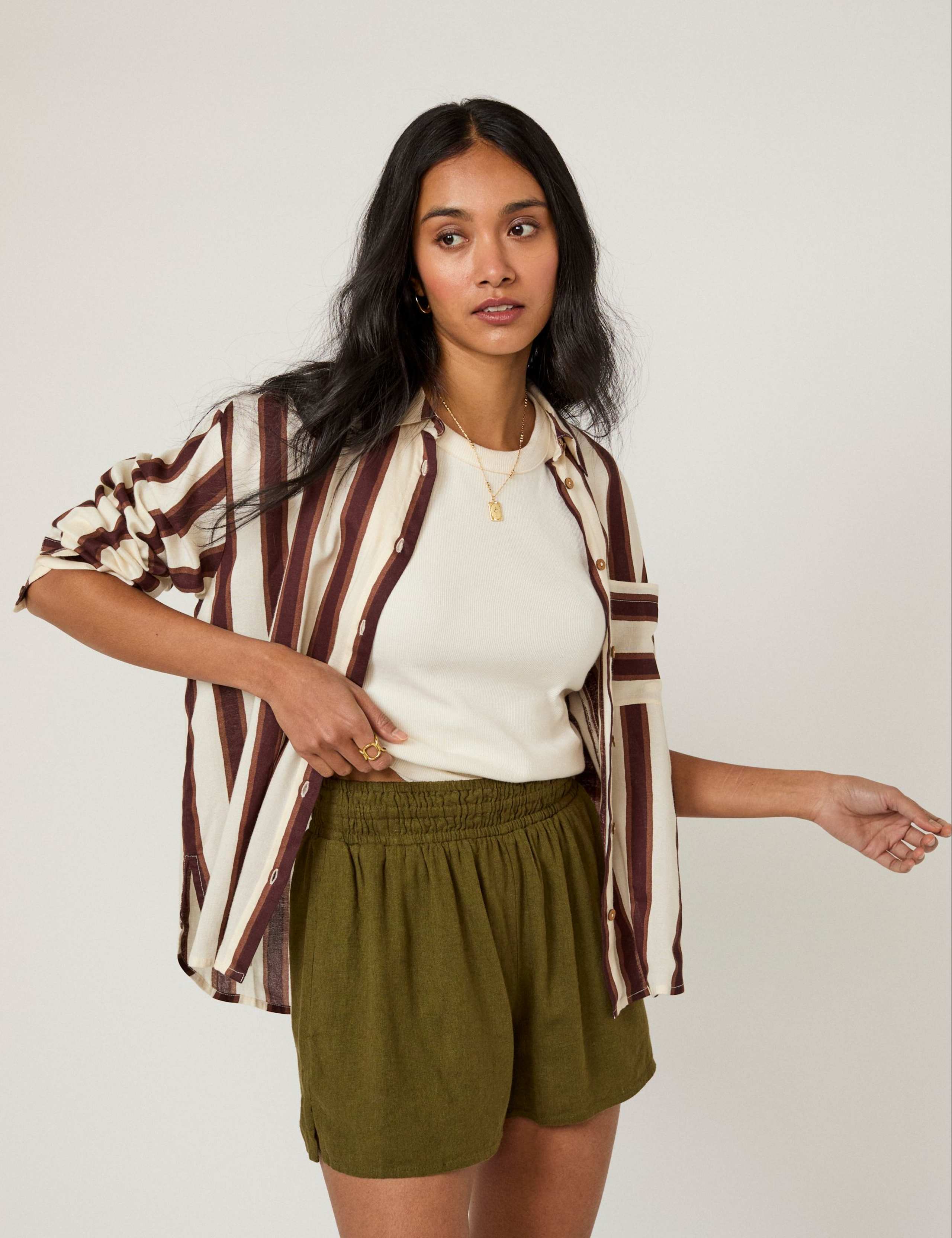 Linen Rich Shorts 3 of 5