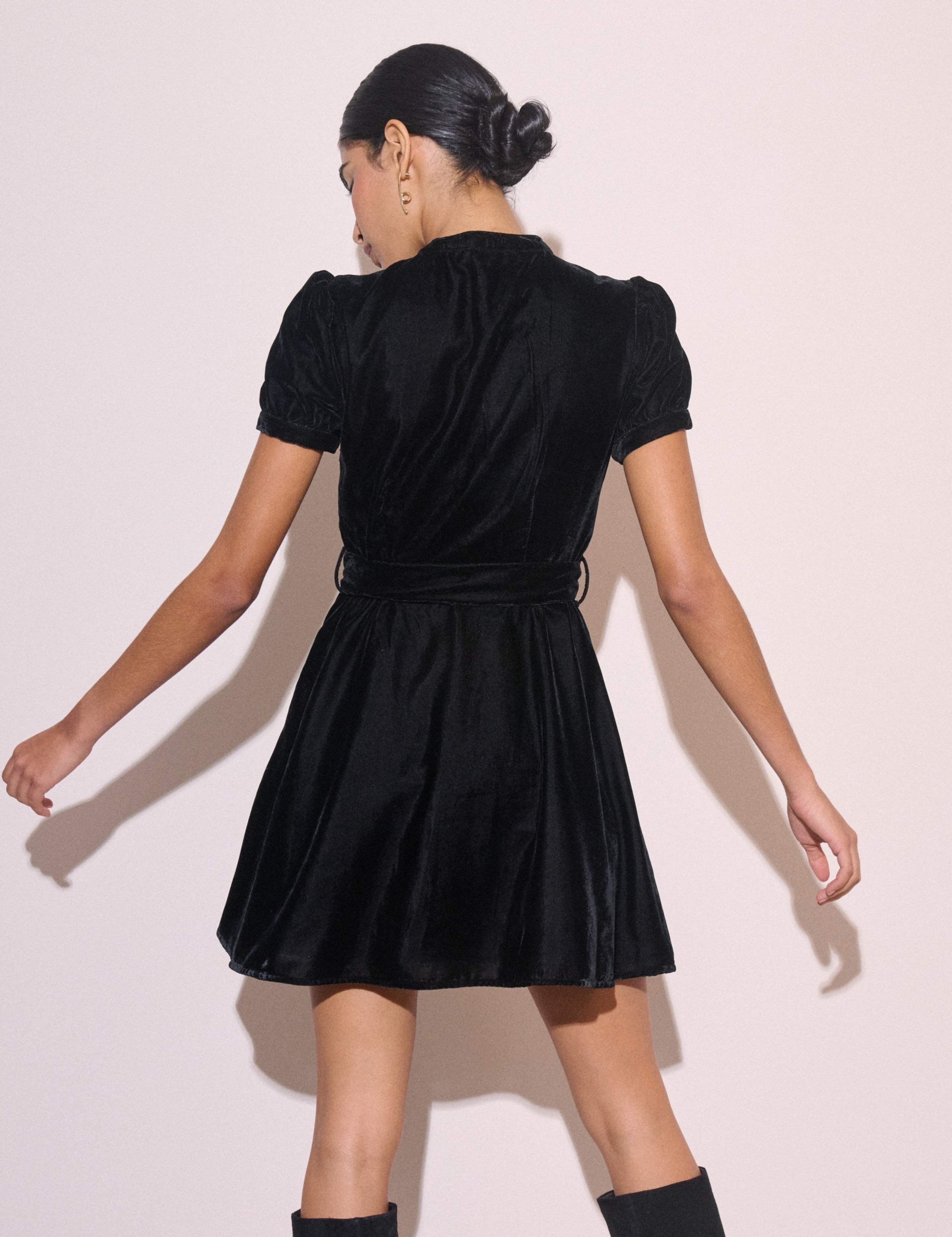 Ivanna V Neck Mini Skater Dress 4 of 5