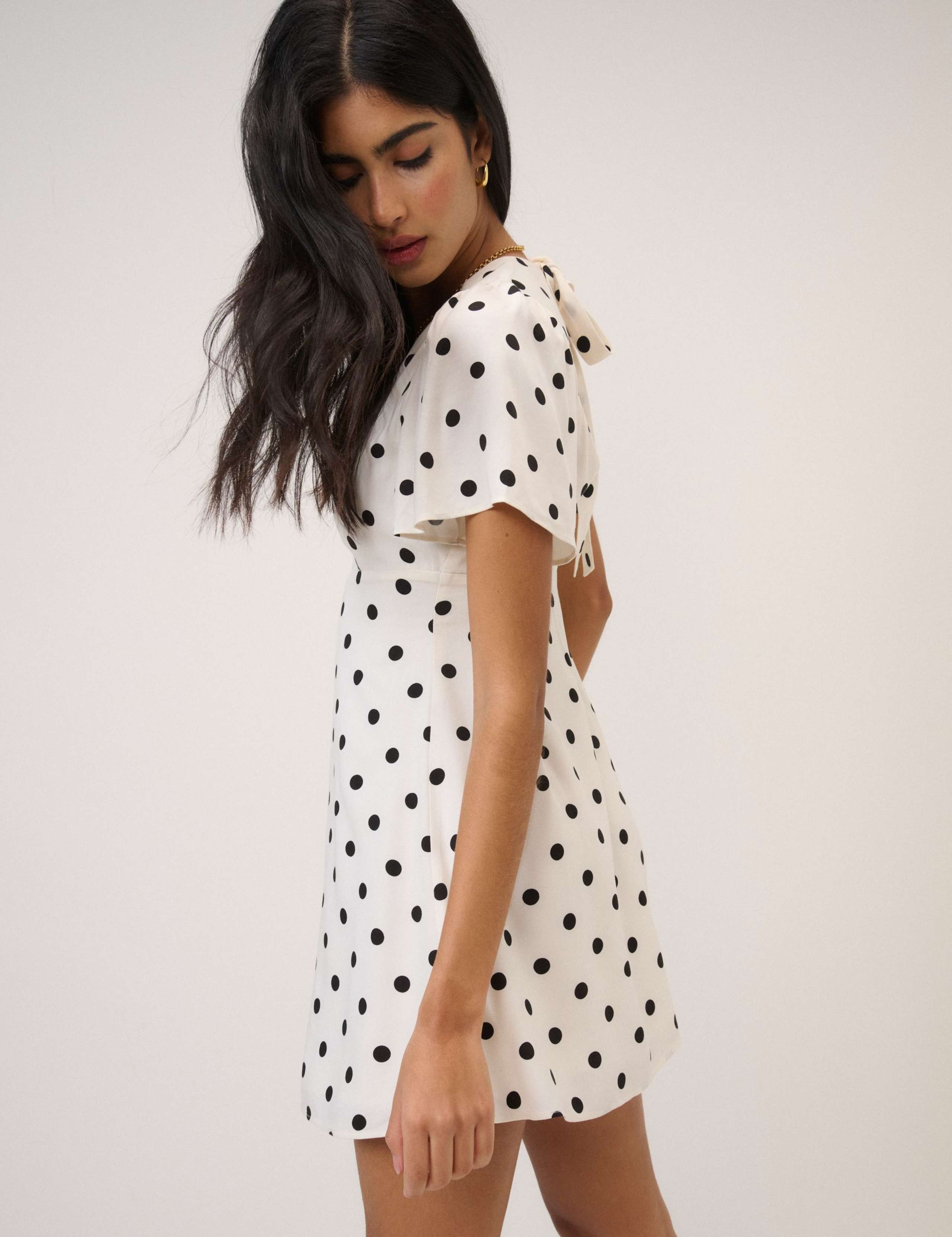 Polka Dot V-Neck Tie Detail Mini Tea Dress 4 of 5