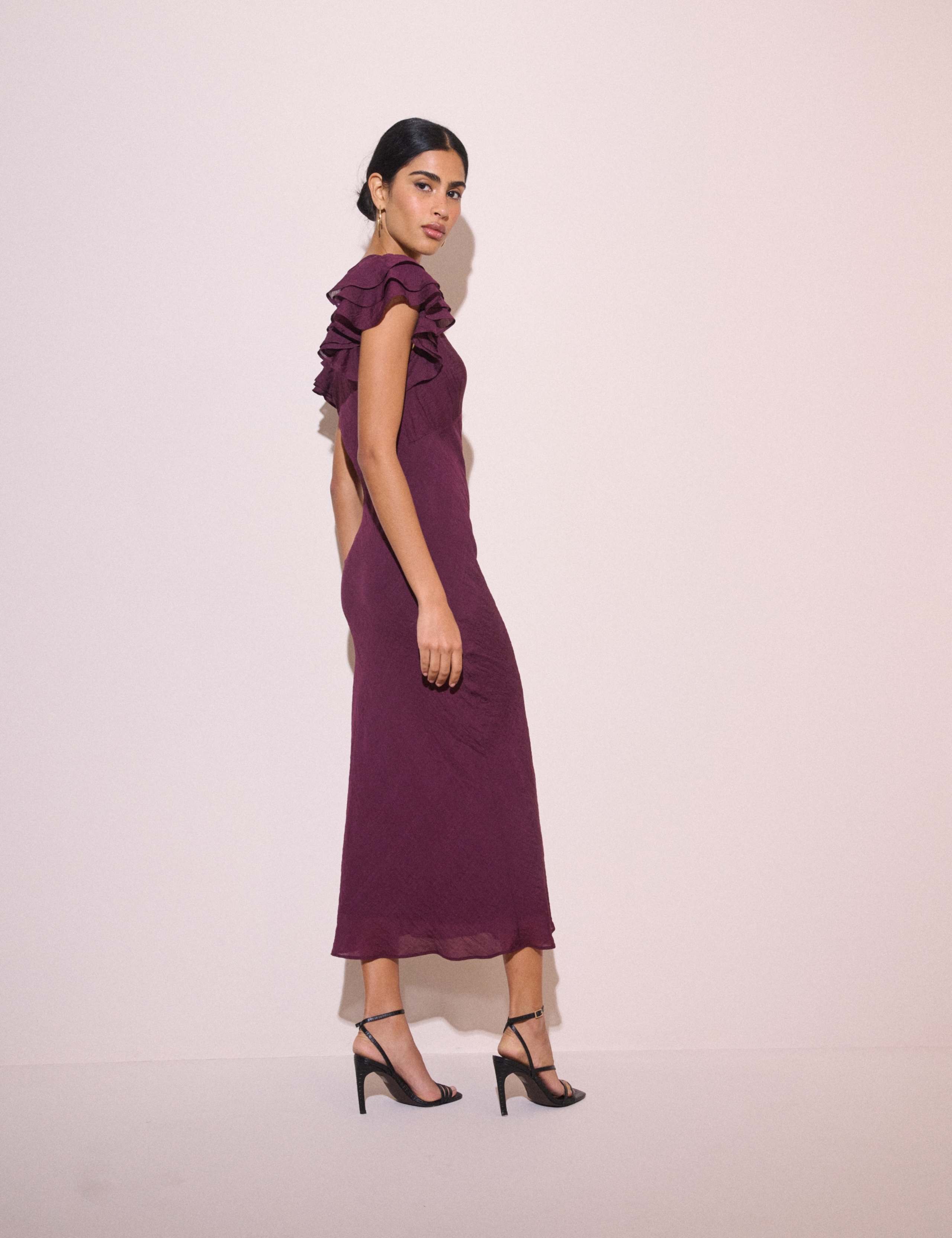 Layla V Neck Midi Dress 3 of 5