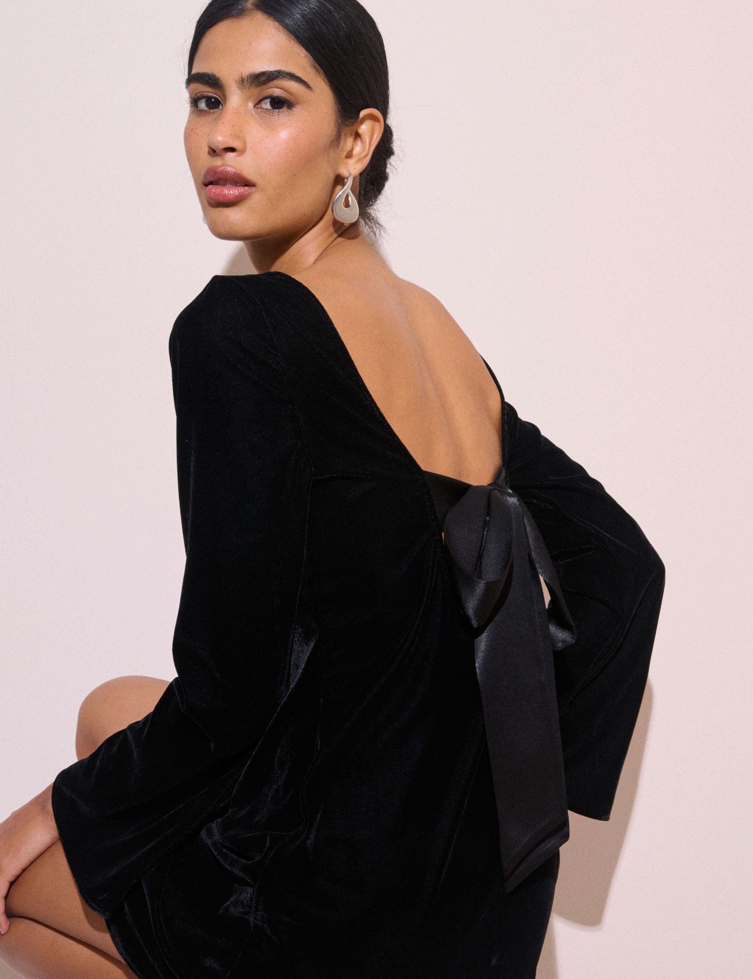 Crew Neck Tie Front Mini Smock Dress 5 of 5