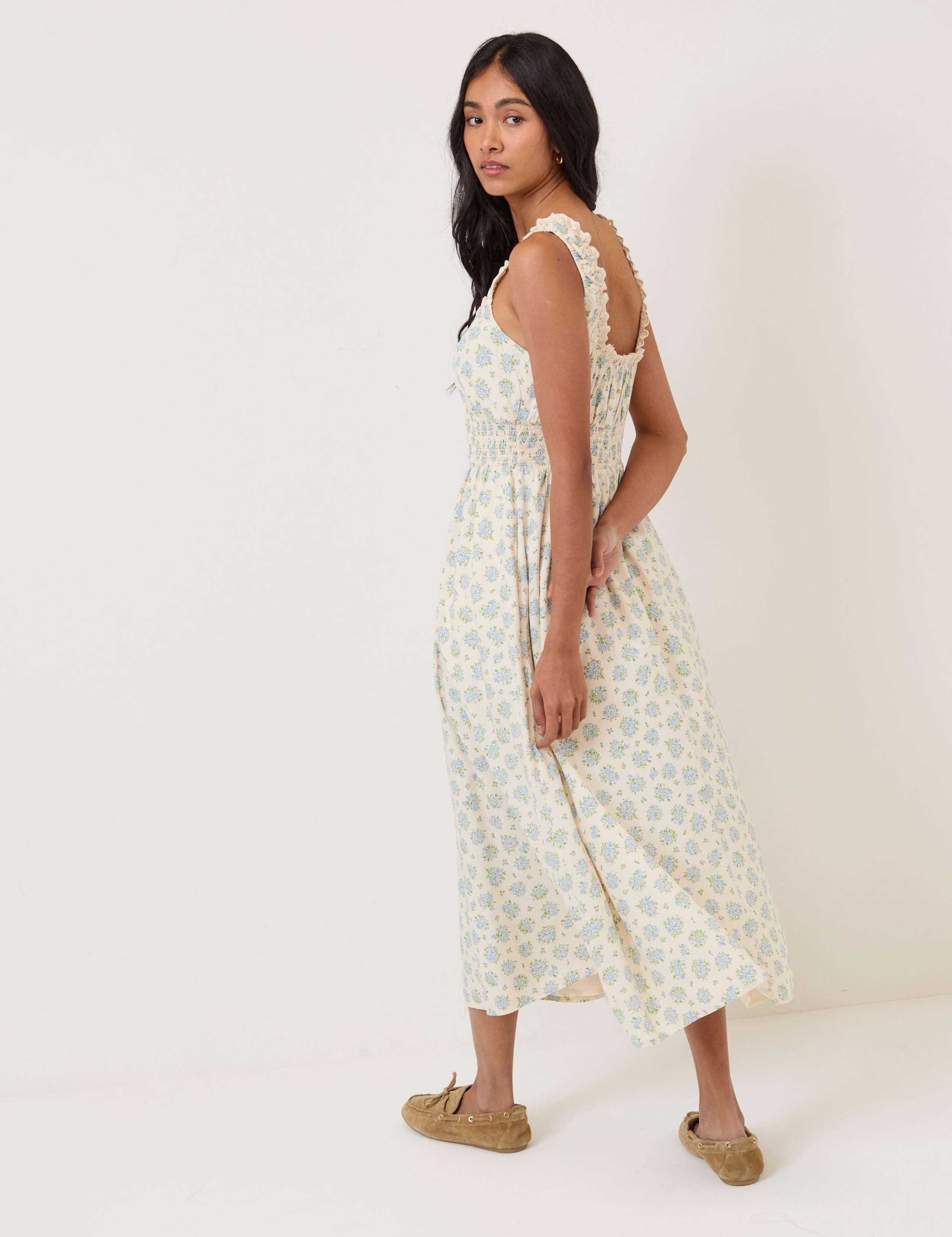 Floral Scoop Neck Midi Waisted Dress 4 of 5